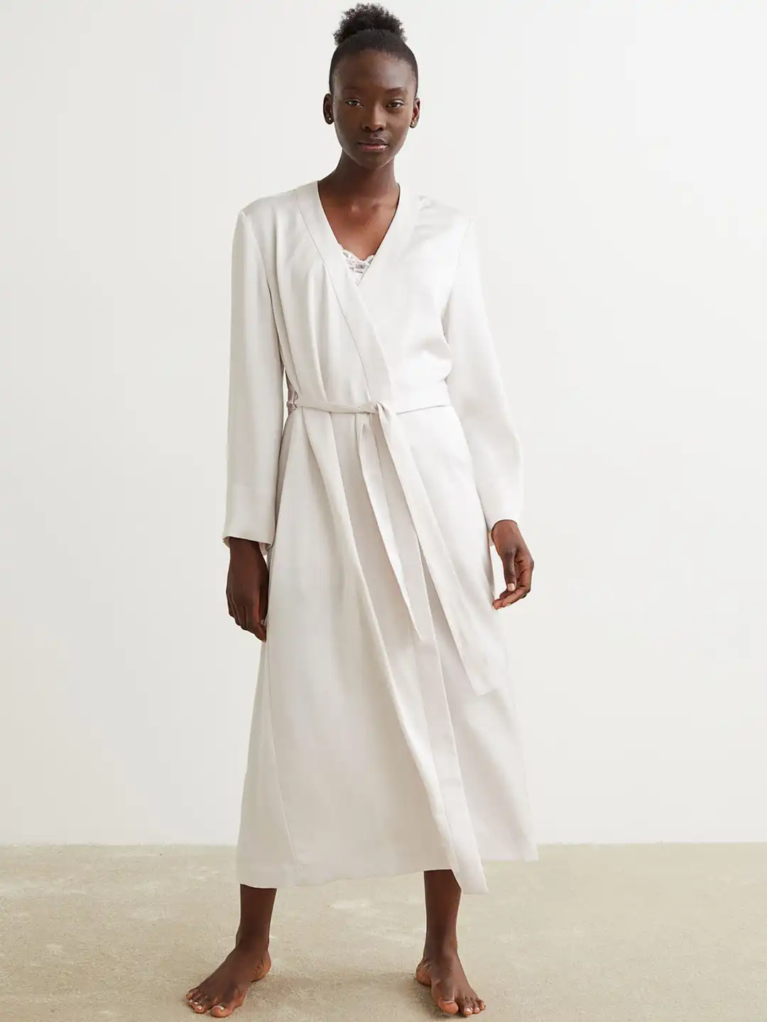 h&m white satin dress H&M Tie Detail White Satin Dress, Women's Fashion, Dresses & Sets, Dresses  on Carousell
