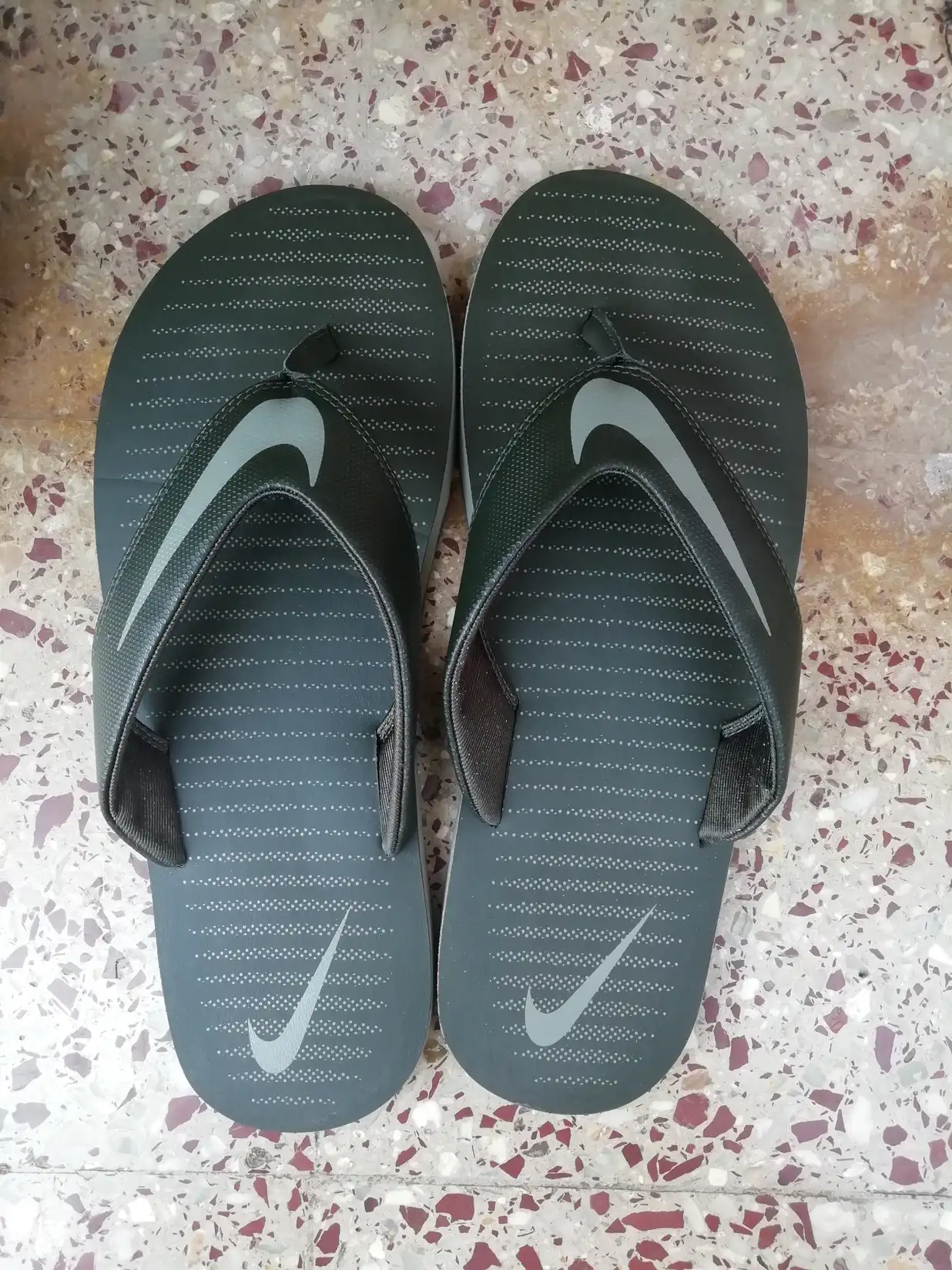 nike chroma thong myntra