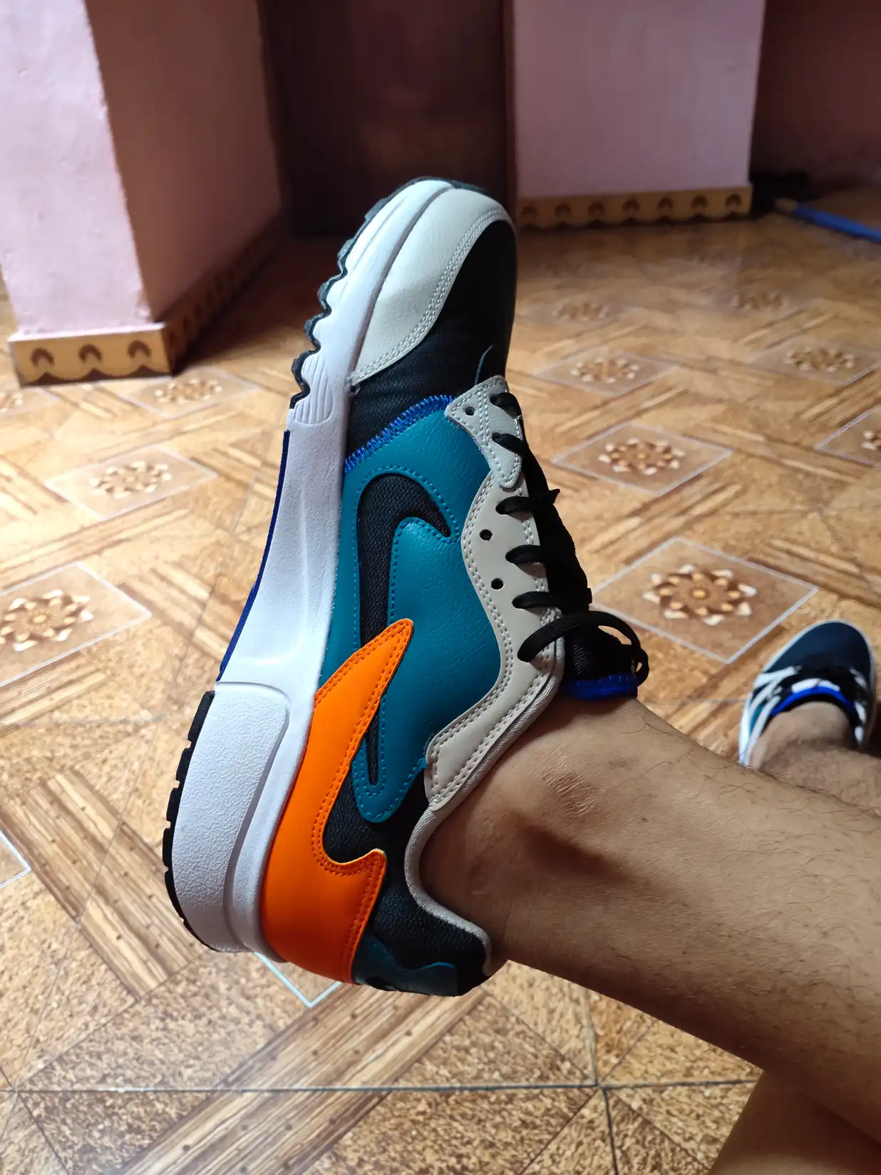 nike atsuma shoes