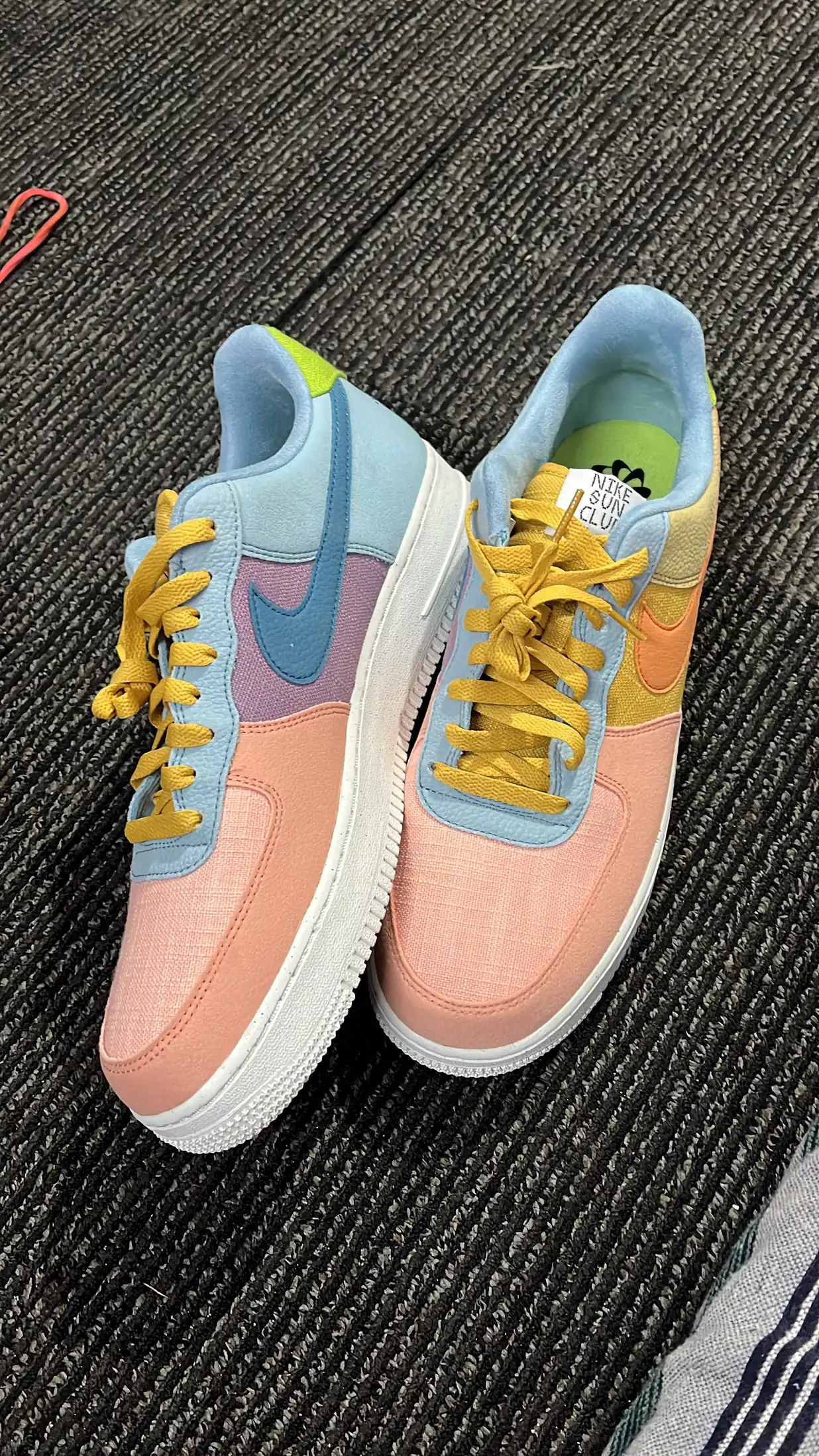 Nike Air Force 1 \'07 LV8 Multicolor Colorblock Beige‎ Peach Blue Men\'s Sneakers IR1475_010_P1 main image 4