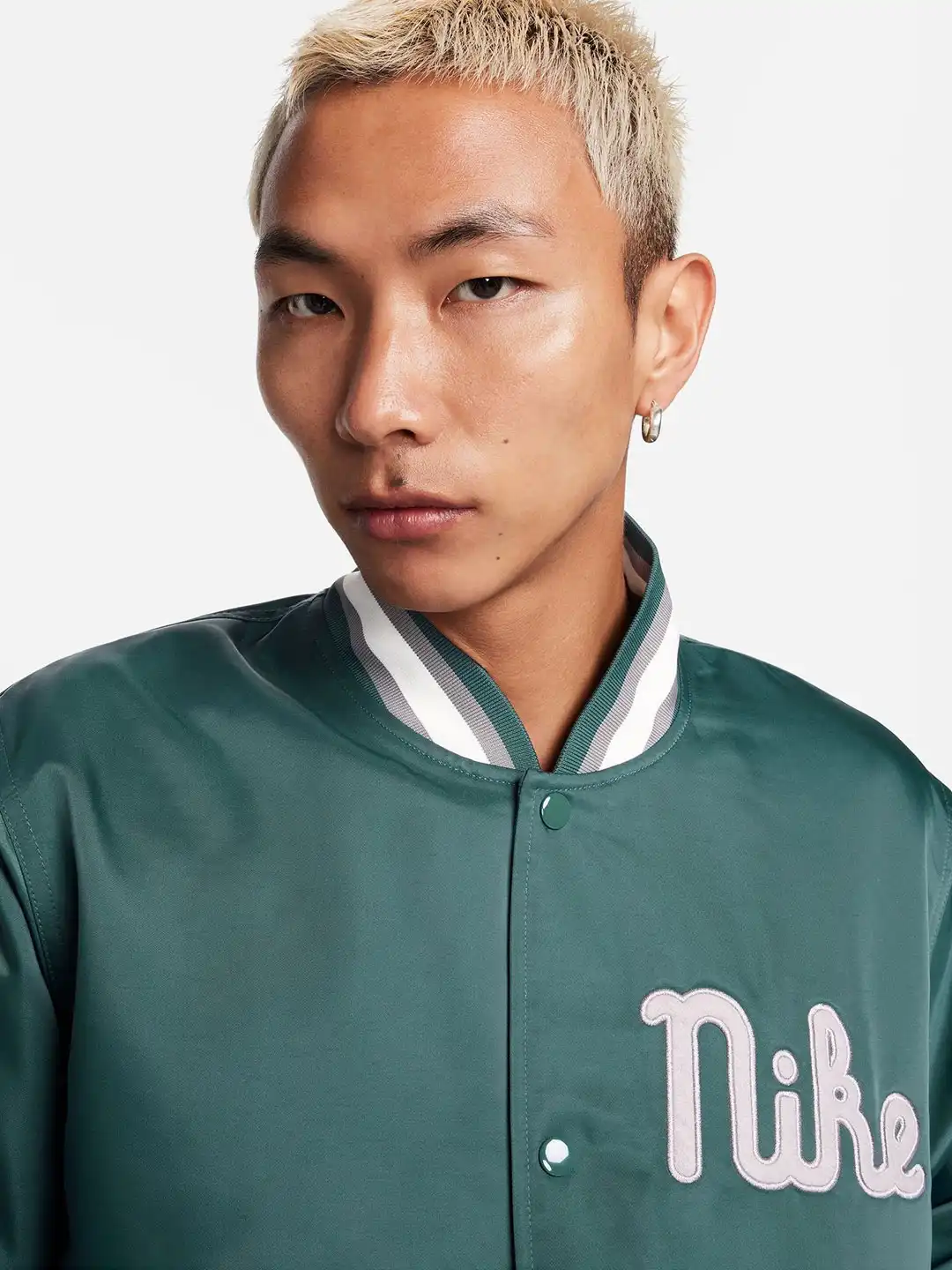 Buy Nike Men Dugout Loose Satin Jacket - Jackets for Men 30582210