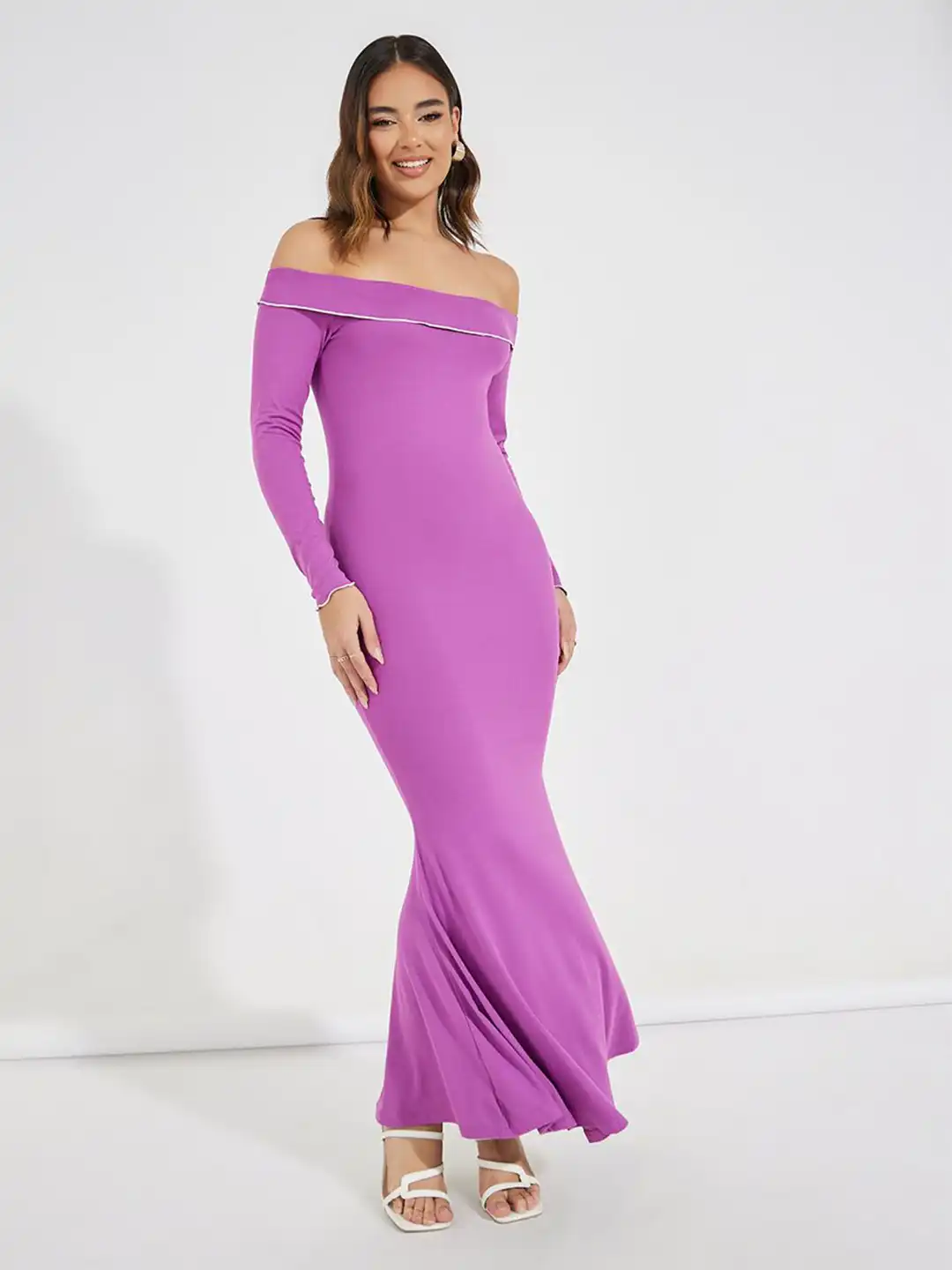 mermaid dress myntra Buy bebe Green Ruched V-Neck Long Balloon Sleeves Flared Mermaid Hem Midi  Dress - Dresses for Women 36637576