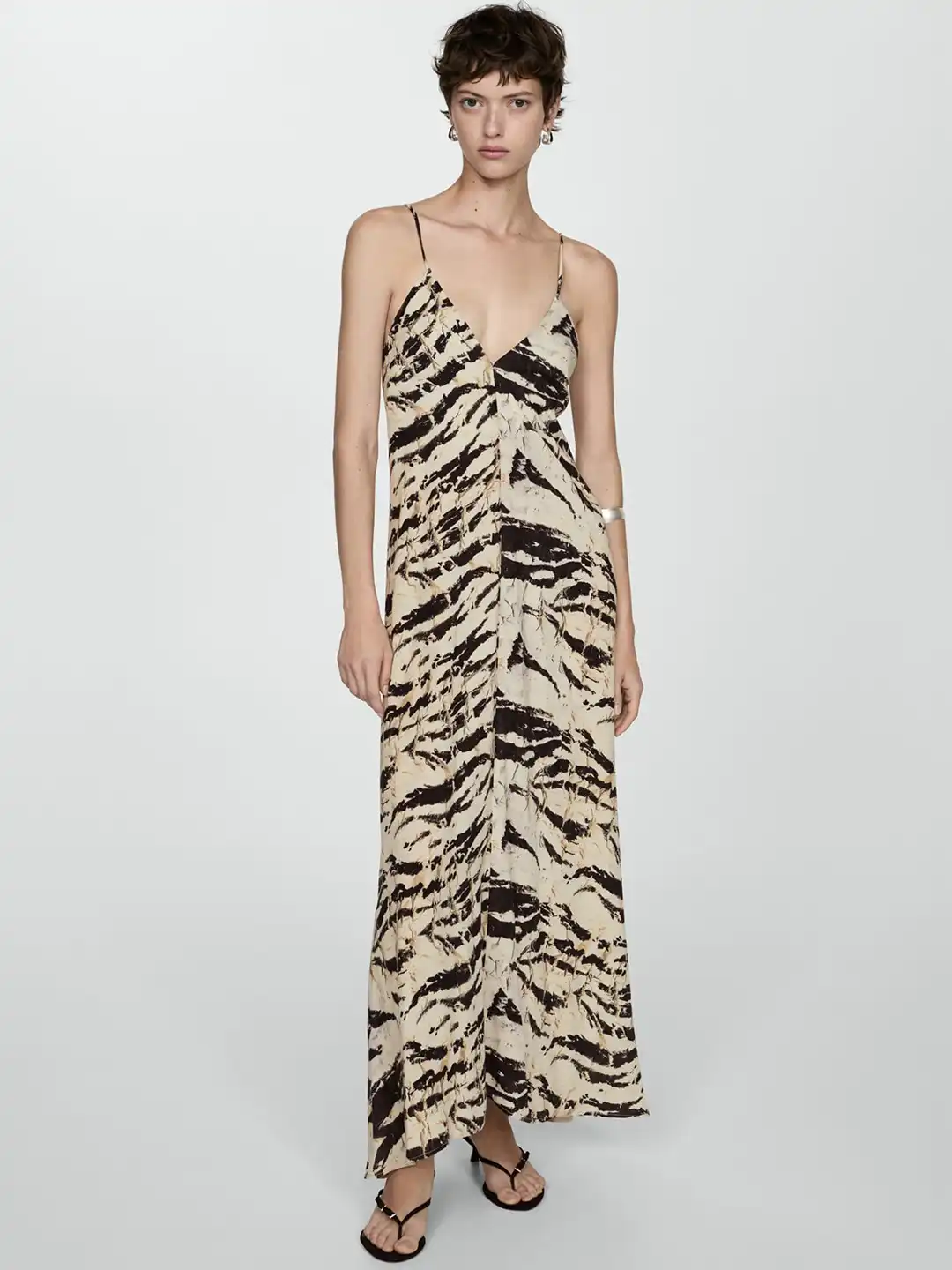 mango leopard print maxi dress MANGO - Long-sleeved leopard-print dress Black