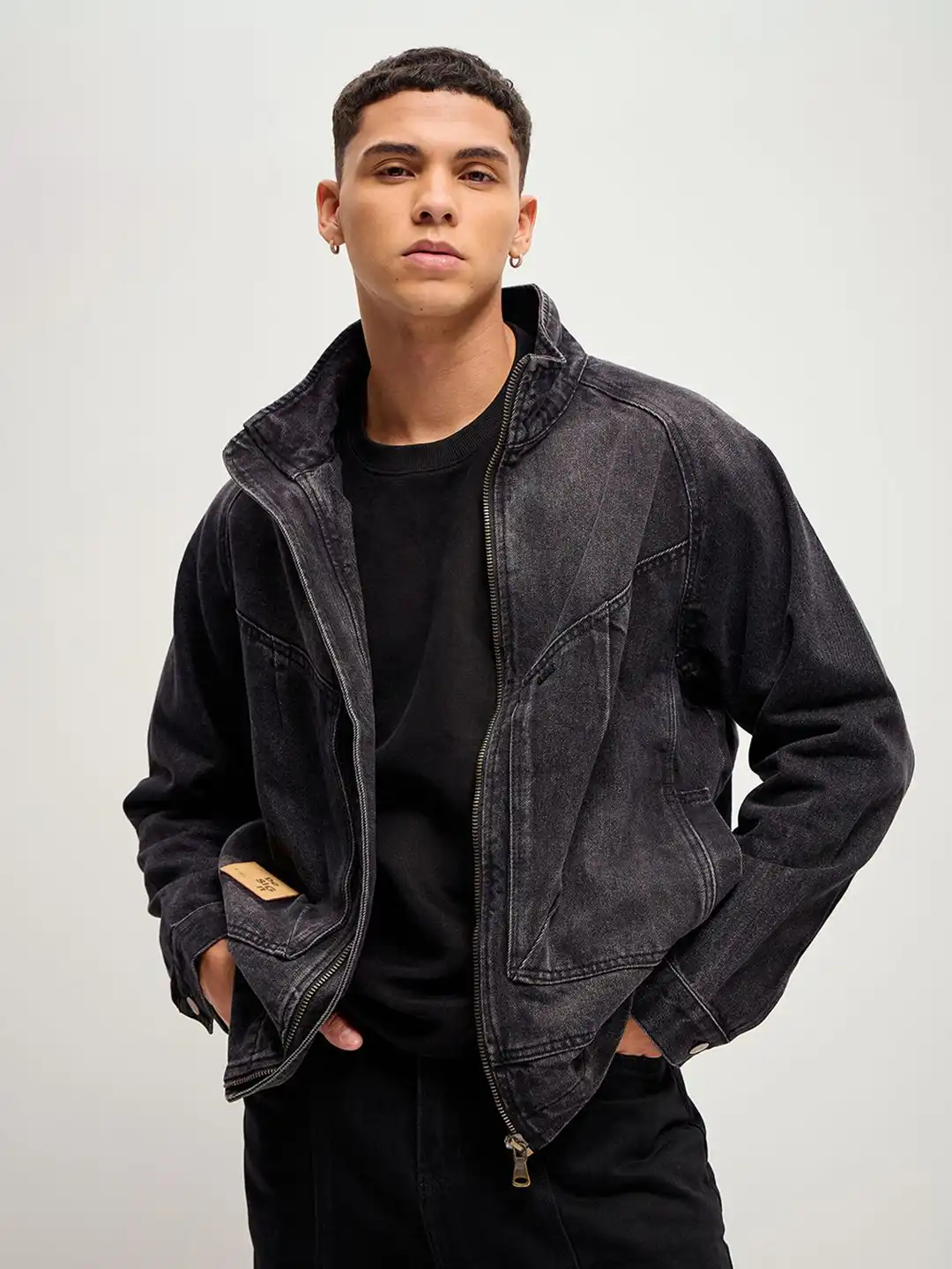 vDutKq3f_f372dc6f3a3a455d9fd75