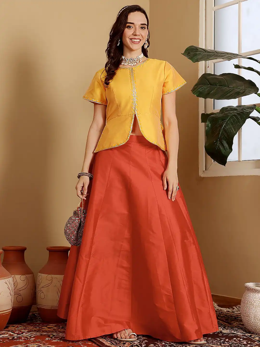 Buy Frolic Rolic Women Lace-Detail Round Neck Short Sleeves Saree