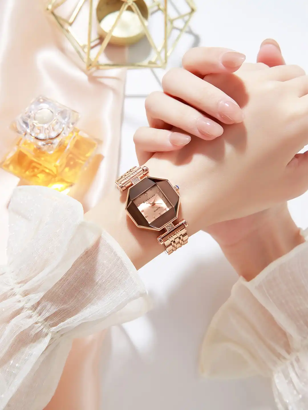Buy GIORDANO Women Octagonal Dial & Bracelet Style Straps Analogue
