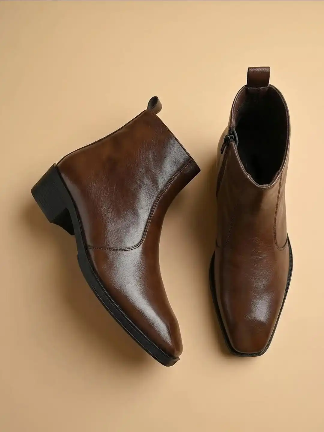 靴 Ameni MEDI SCOOP OUT SHORT BOOTS Buy Big Fox Men Ankle-Length Regular Boots - Boots for Men