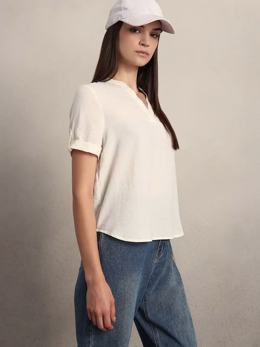 Buy Vero Moda Women V-Neck Roll-Up Sleeves Vm jolly ss Top - Tops