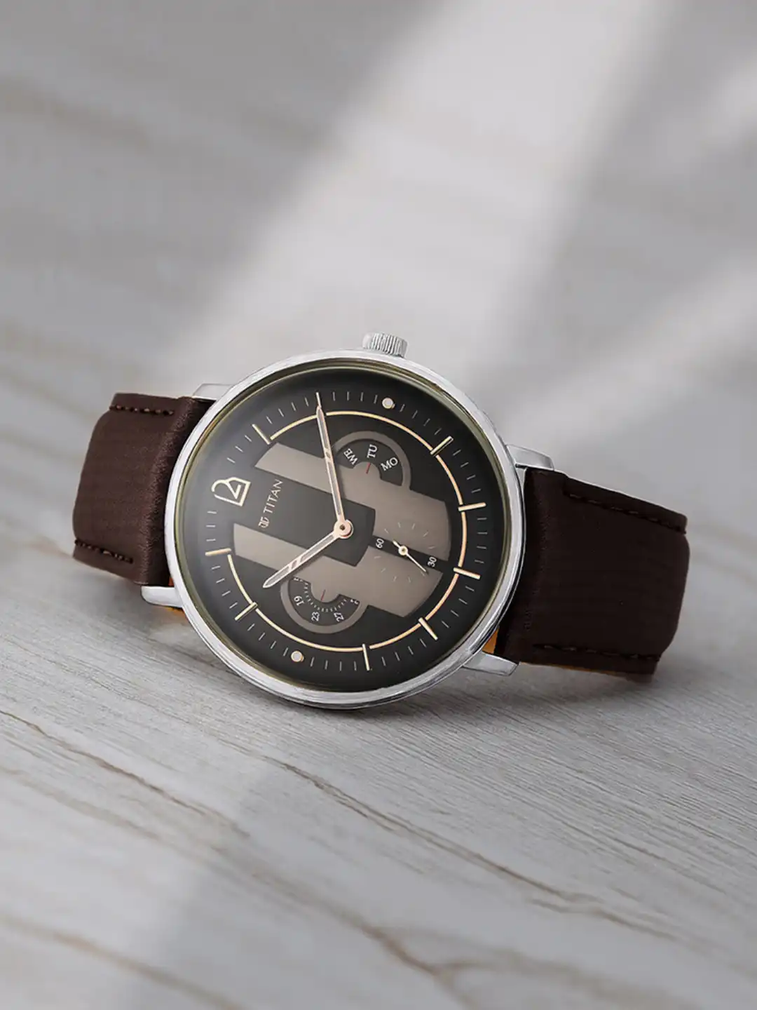 Buy Titan Quartet Multifunction Analog With Anthracite Dial Watch