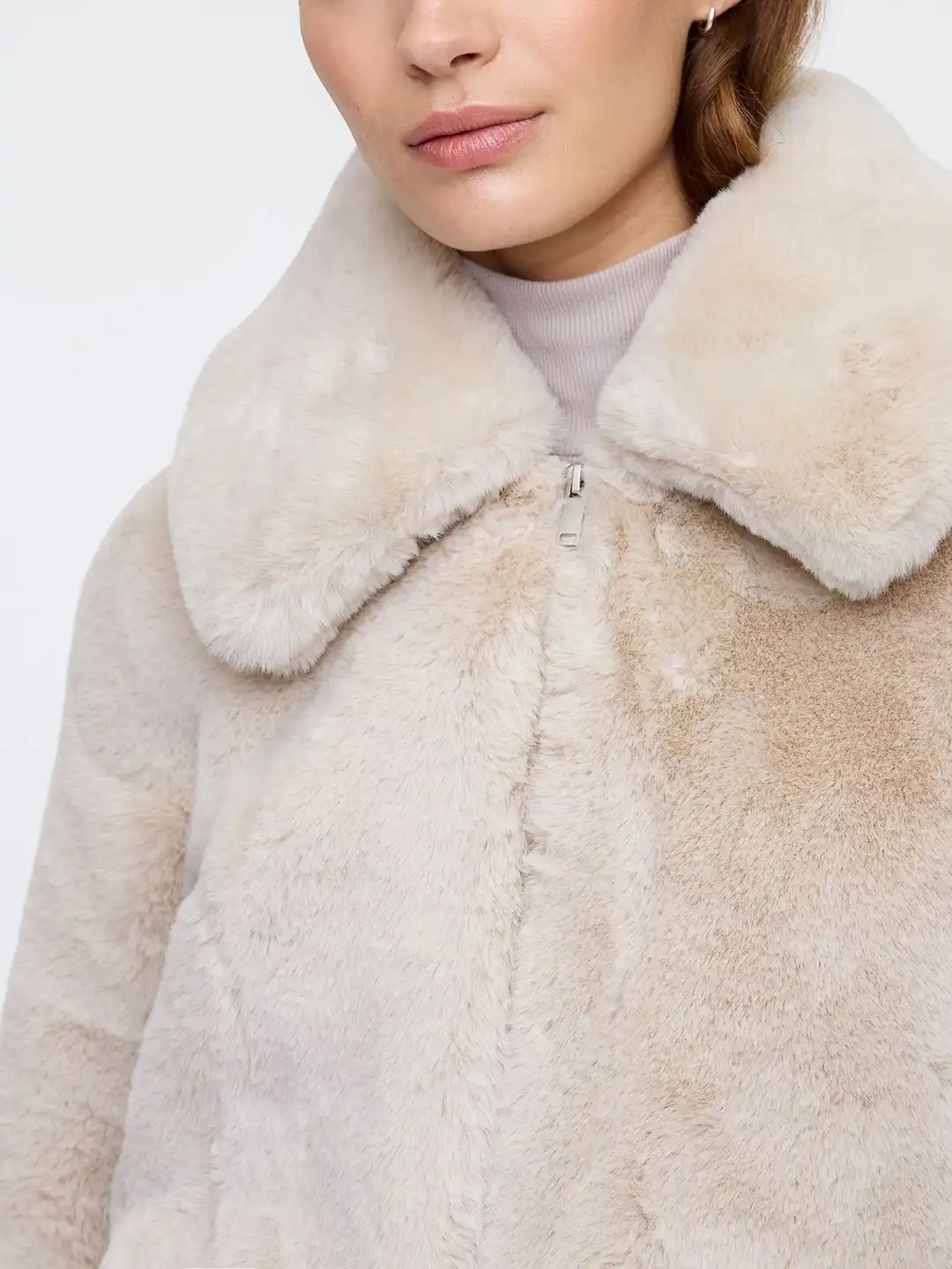 Buy GAP Relaxed-Fit Spread Collar Full-Zip Fur Jacket - Jackets