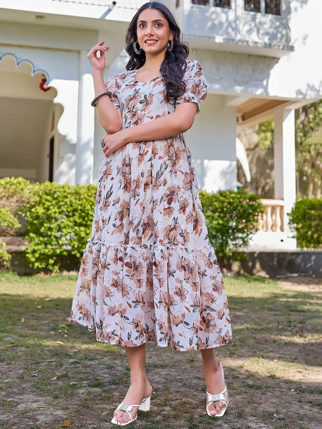 Buy SHOPGARB Floral Printed V-Neck Fit And Flare Georgette Dress - Dresses  for Women 33254663 | Myntra