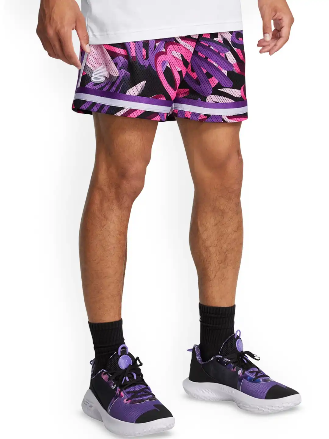 Buy UNDER ARMOUR Men Curry Printed Relaxed-Fit Statement Shorts