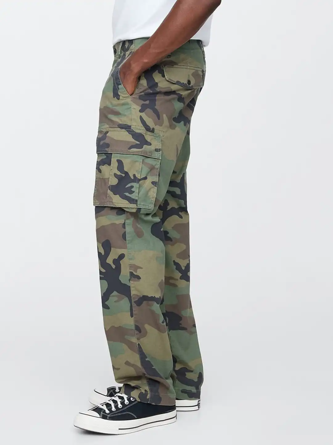 Buy GAP Men Camouflage Printed Straight Fit Cargos Trousers
