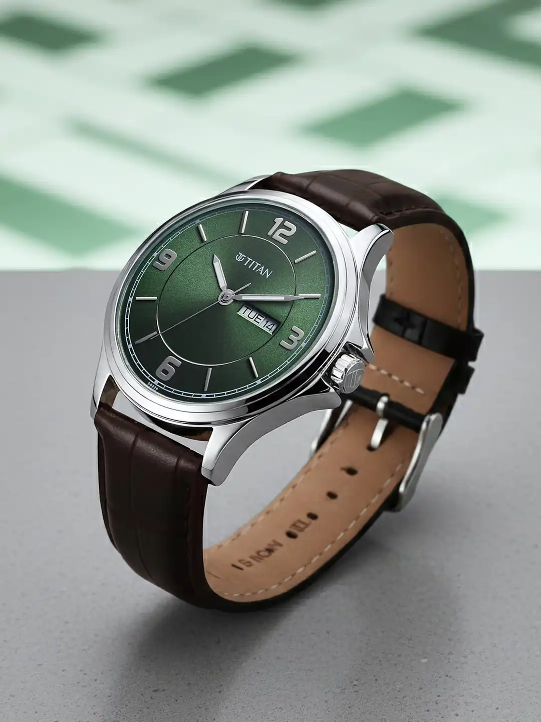 Buy Titan Neo Arabic Quartz Green Round Dial Men's Watch