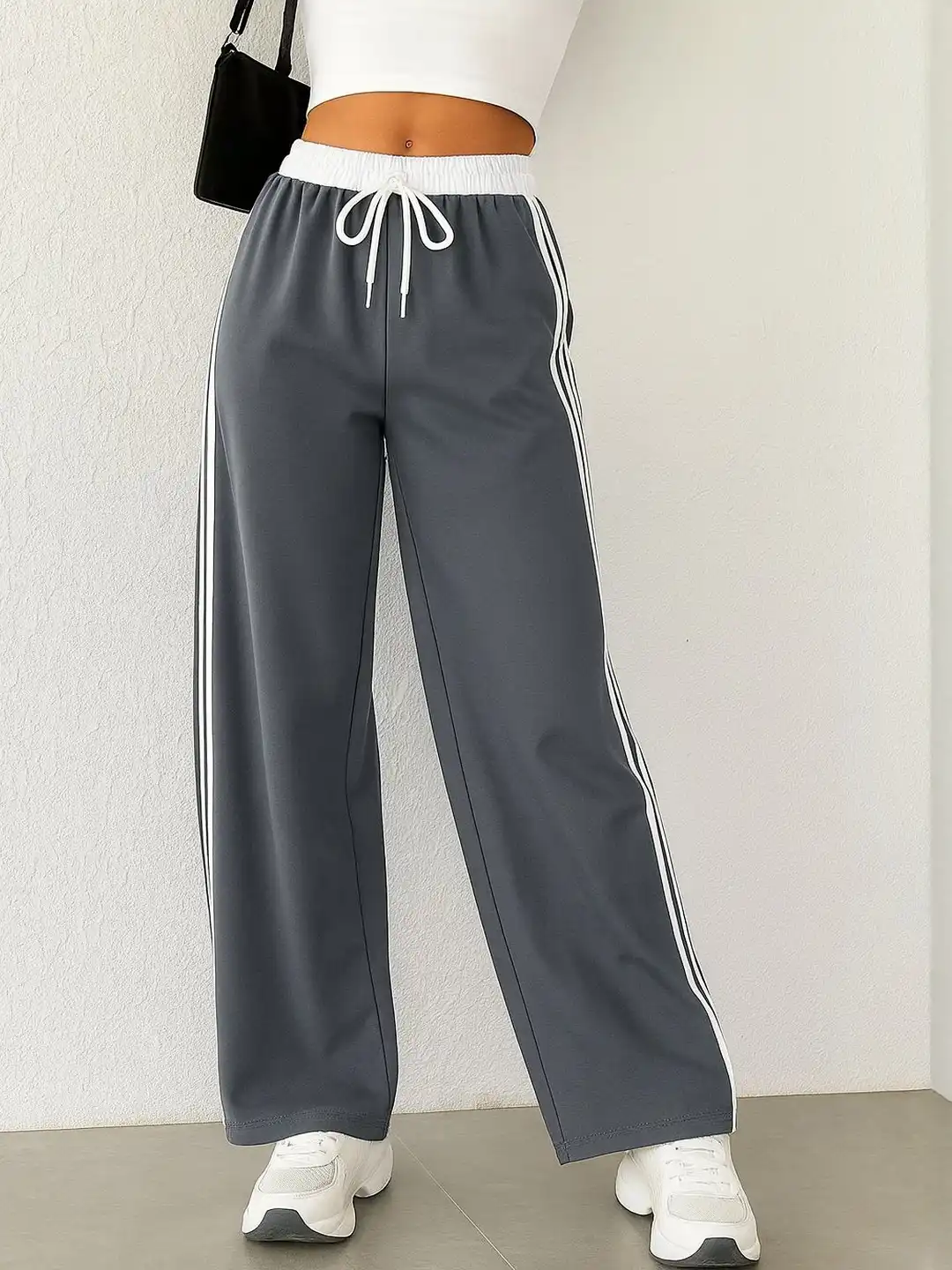 Buy SAKHWALA Women Loose Fit Wide Leg Mid-Rise Track Pants with