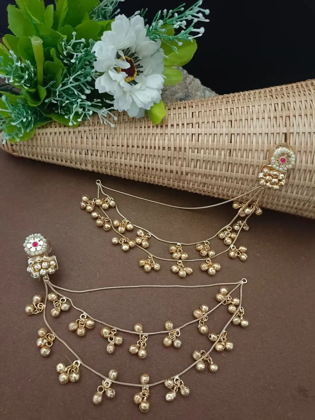 Buy Sanjog Gold Plated Pachi Kundan & Ghungaroo Studded Kashmiri
