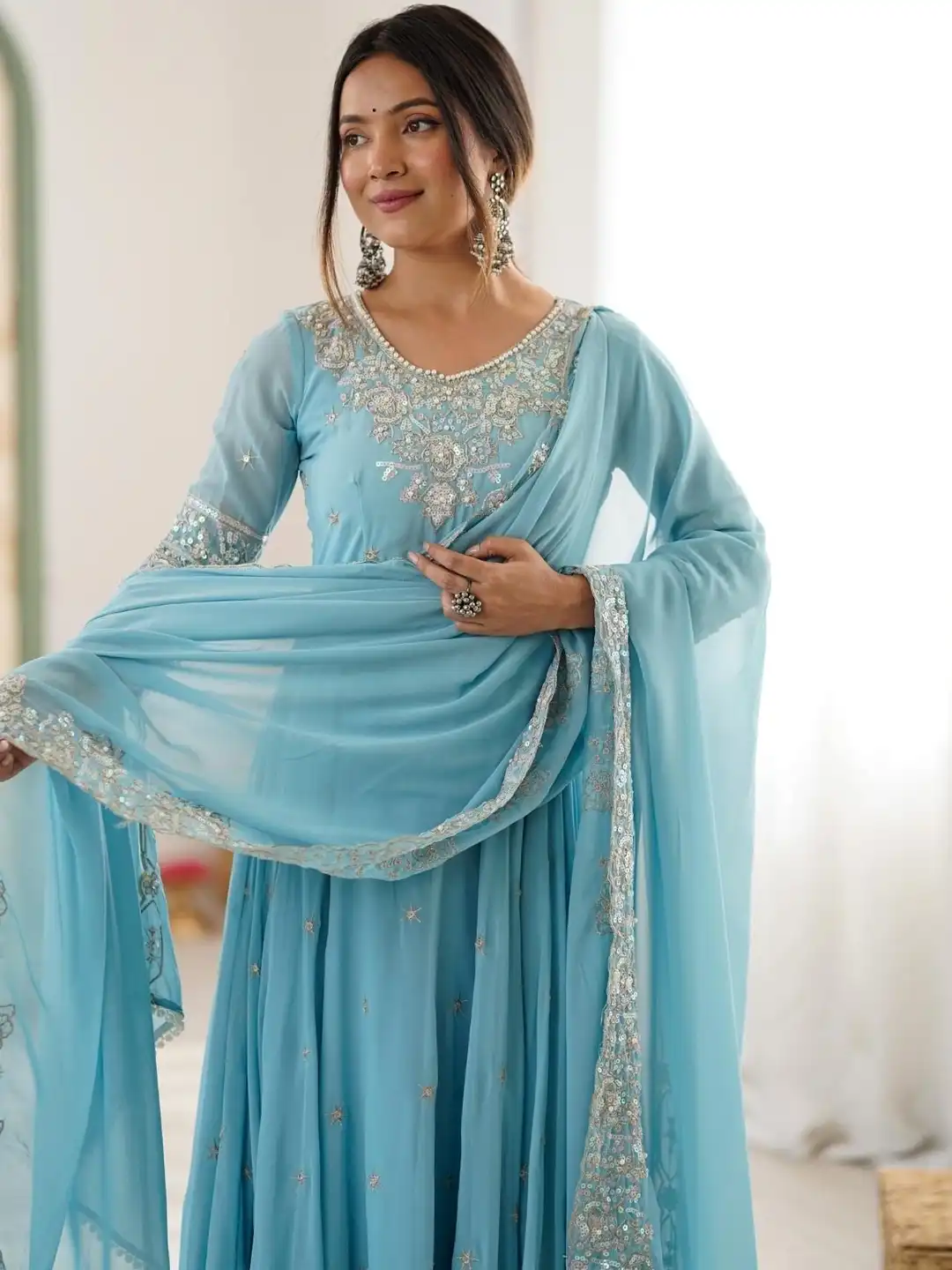Buy ZEEL FASHION Ethnic Motifs Embroidered Anarkali Georgette