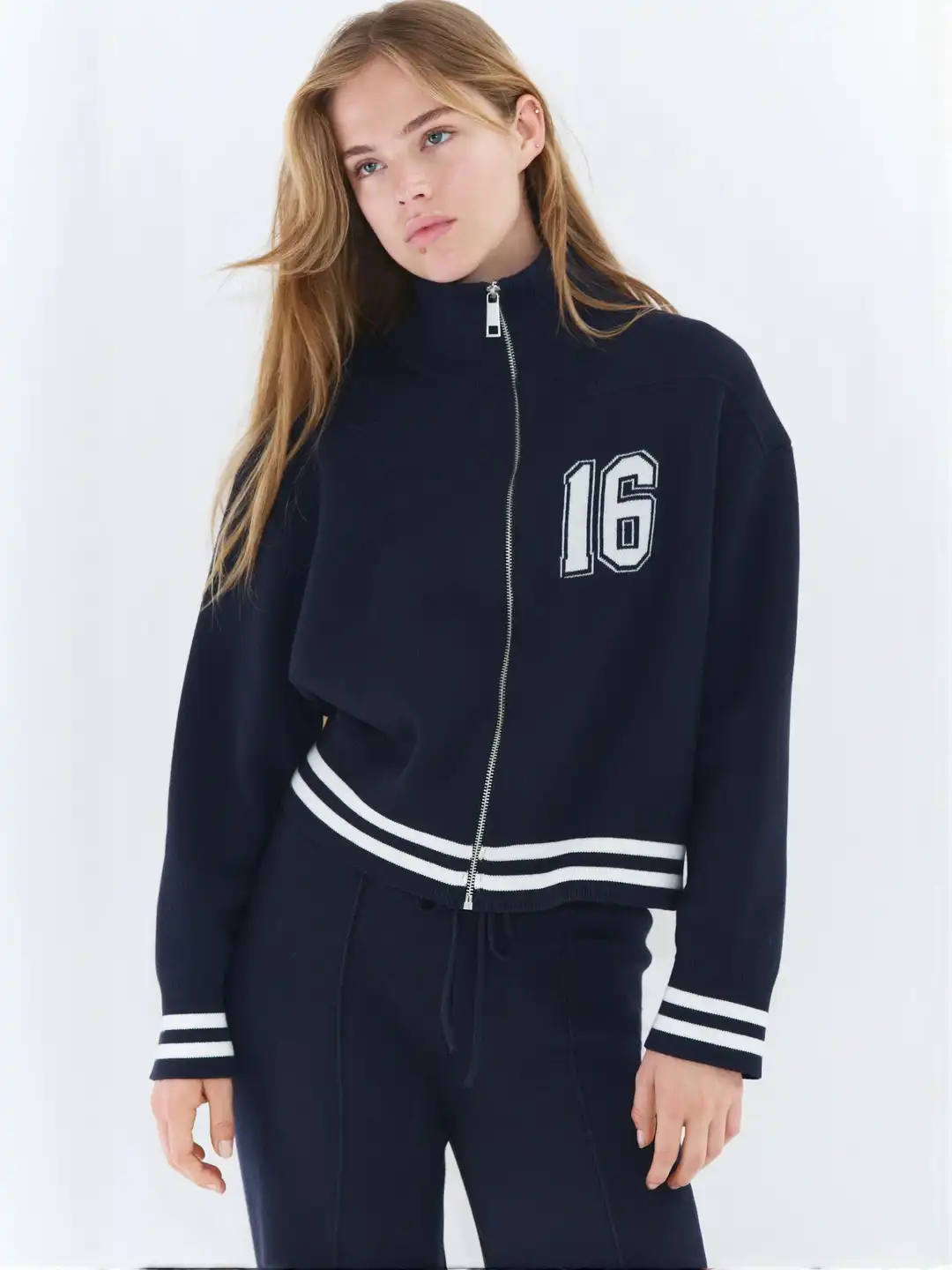 Buy H&M Zip-Through Cardigan - Sweaters for Women 36972473 | Myntra