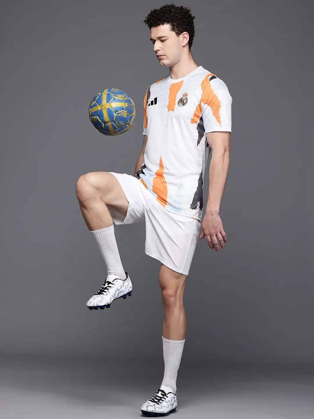 Buy ADIDAS Real Madrid 24/25 Pre-Match Jersey - Tshirts for Men
