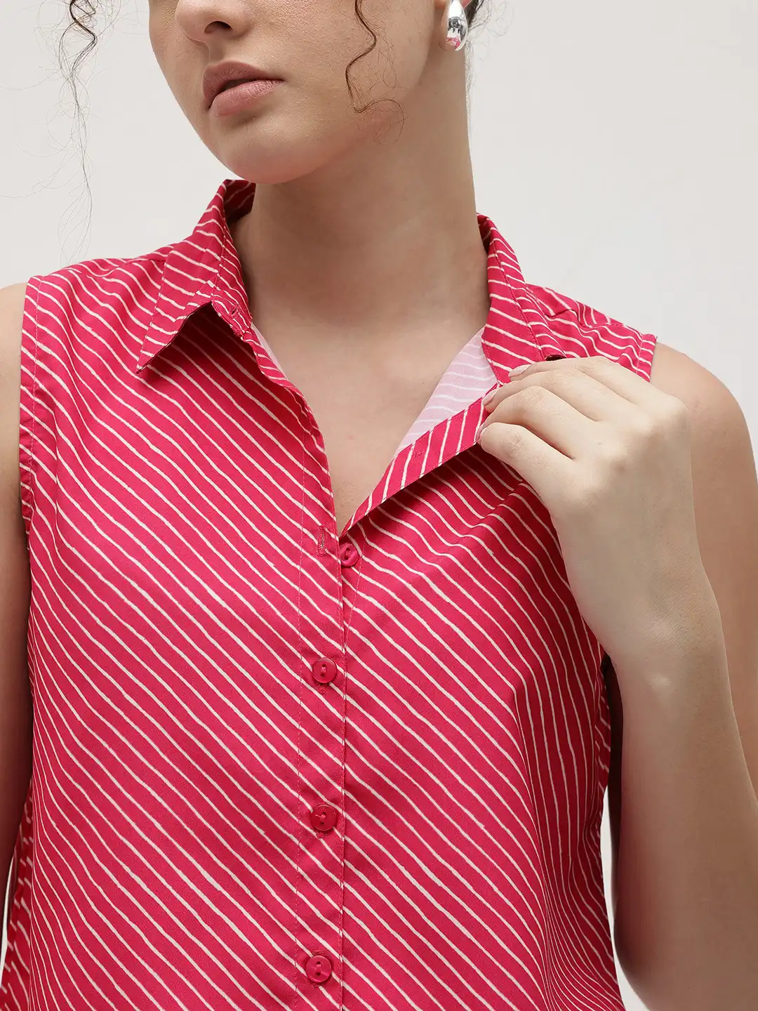 Buy The Roadster Life Co. Vertical Striped Sleeveless Casual Shirt