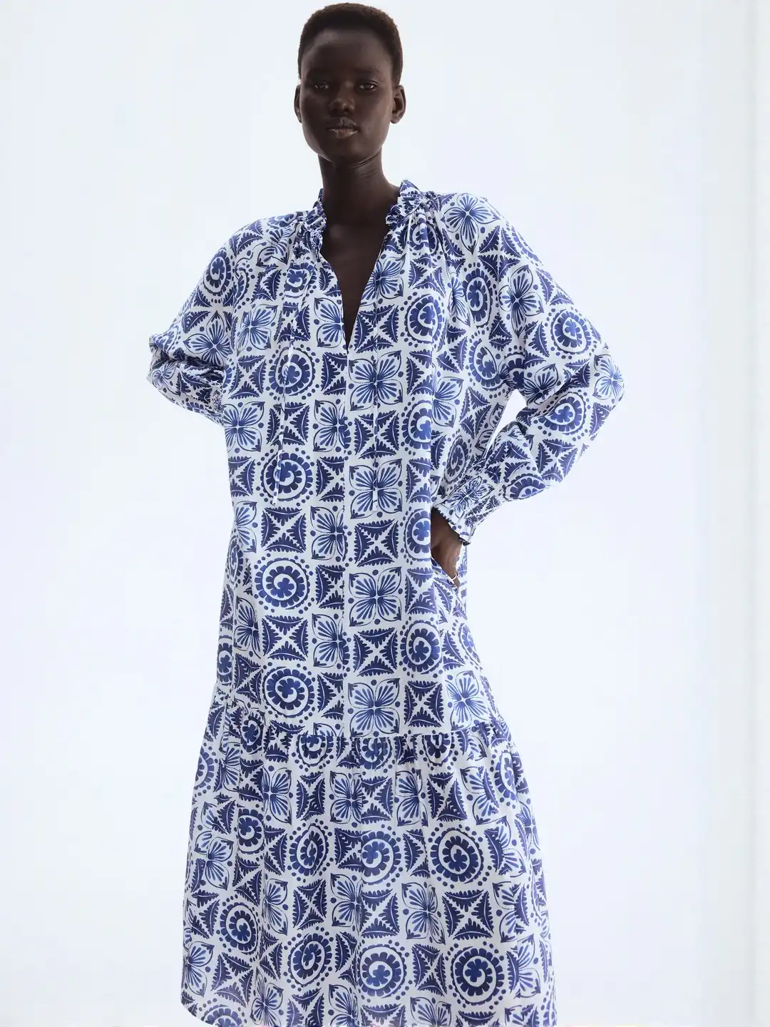 Buy H&M Frill-Collar Dress - Dresses for Women 34093261 | Myntra