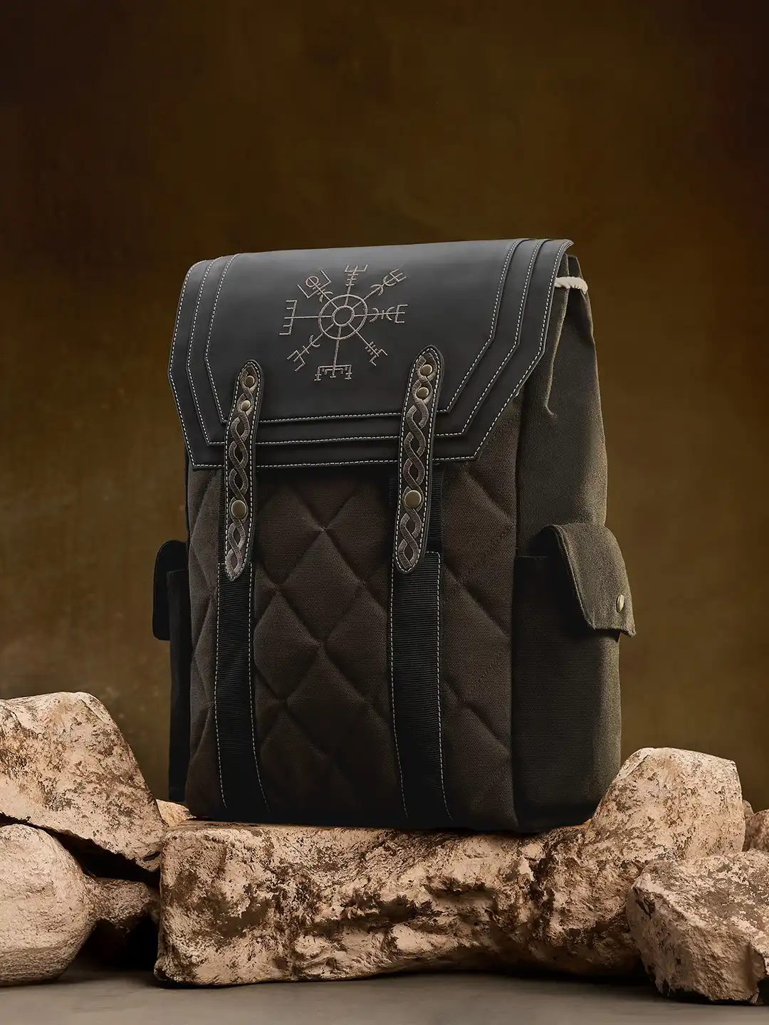 Buy The Souled Store Unisex Vikings Wayfinder Travel Laptop
