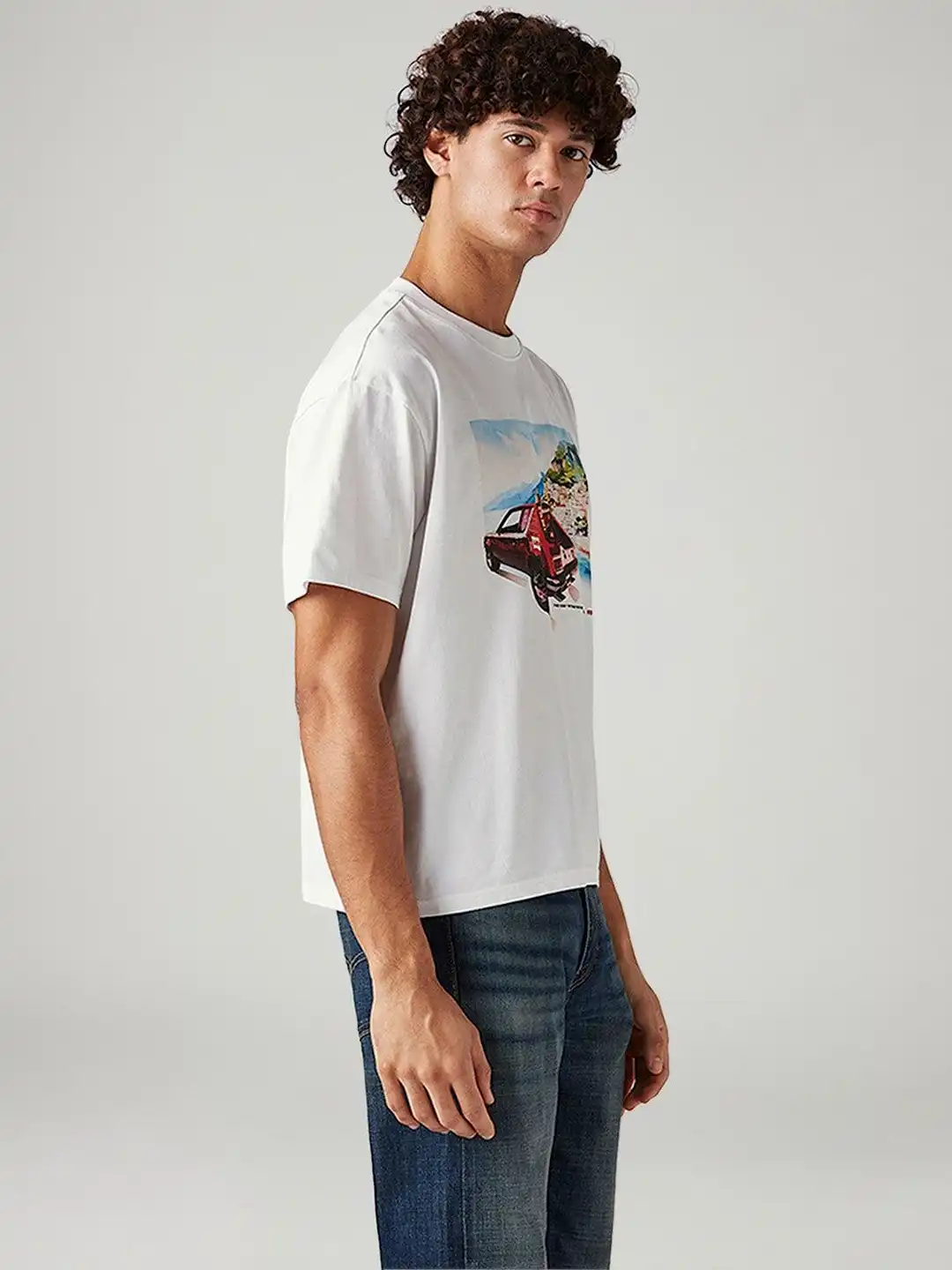 Buy Levis Men's Graphic Print Boxy Fit T-Shirt - Tshirts for Men