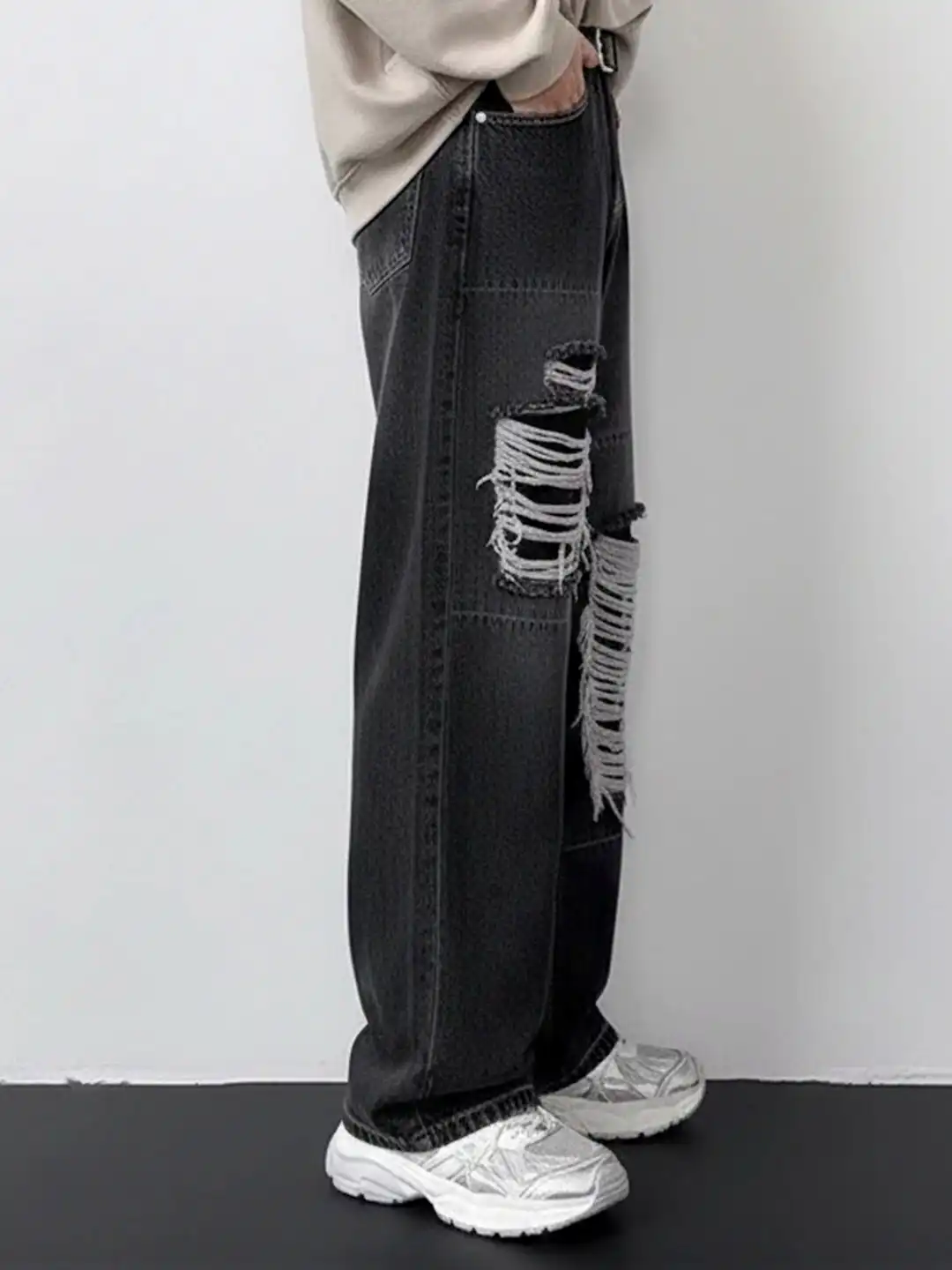 Buy ANDREW HILL Men Wide Leg Mid-Rise Distressed Jeans - Jeans for