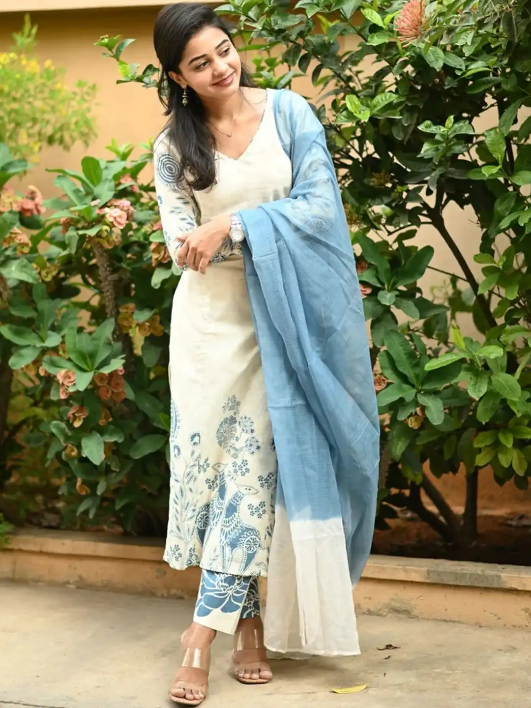 Buy GoSriKi Women Ethnic Motifs Printed Regular Kurta with