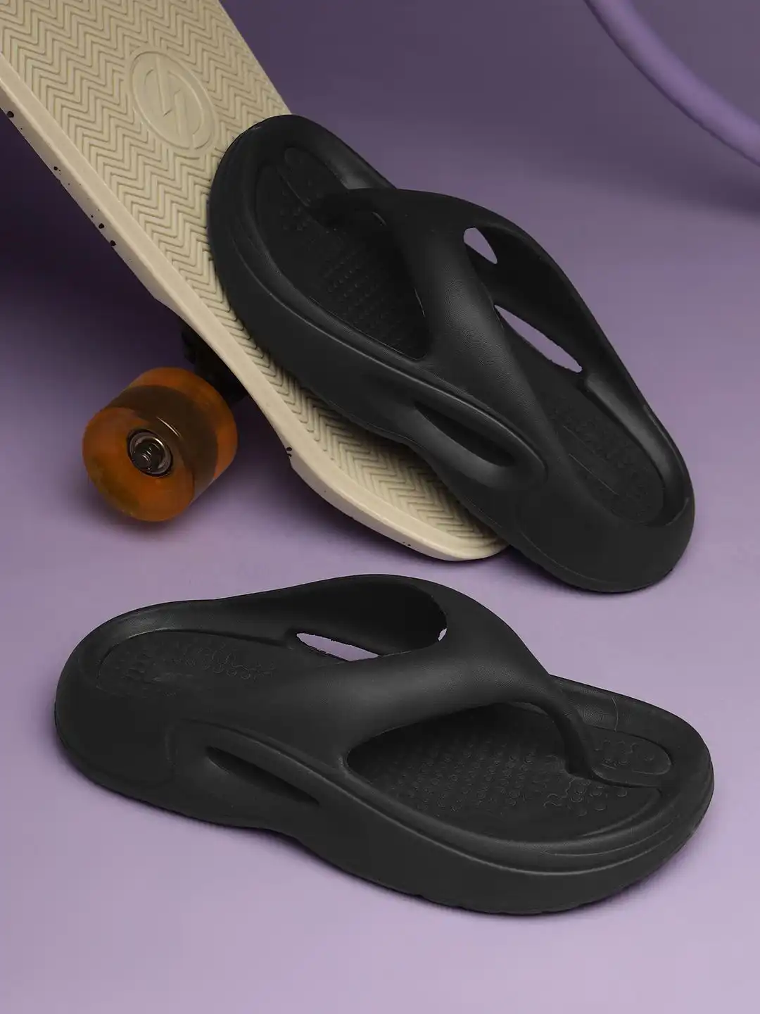 ひろし④ Buy HRX by Hrithik Roshan Men Thong Flip-Flops - Flip Flops for