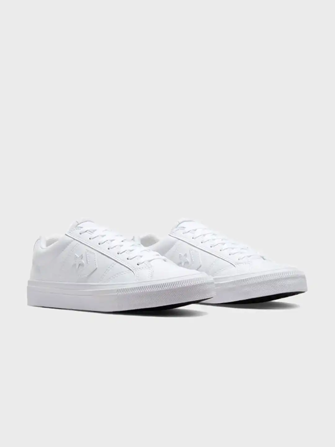 sepatu mens leather converse trainers