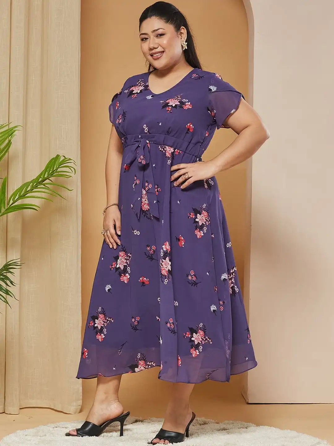 Buy Miss Chase A+ Plus Size Women V-Neck Short Sleeved Floral