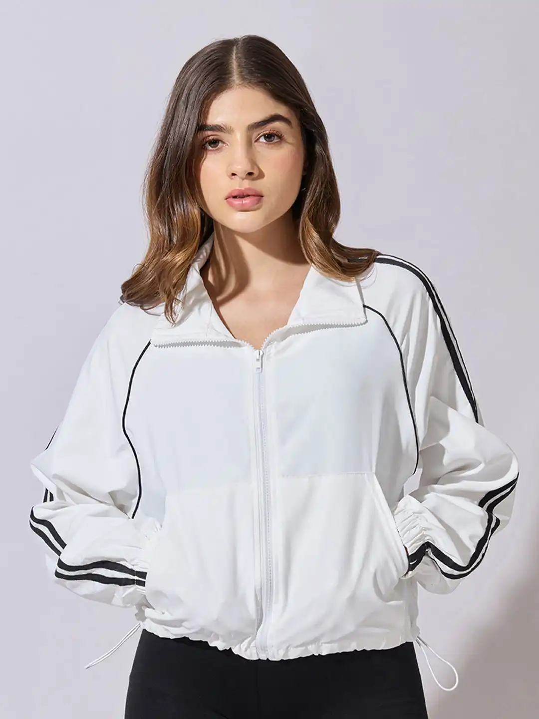 Buy SHOWOFFFF Women Colourblocked Lightweight Crop Training or Gym