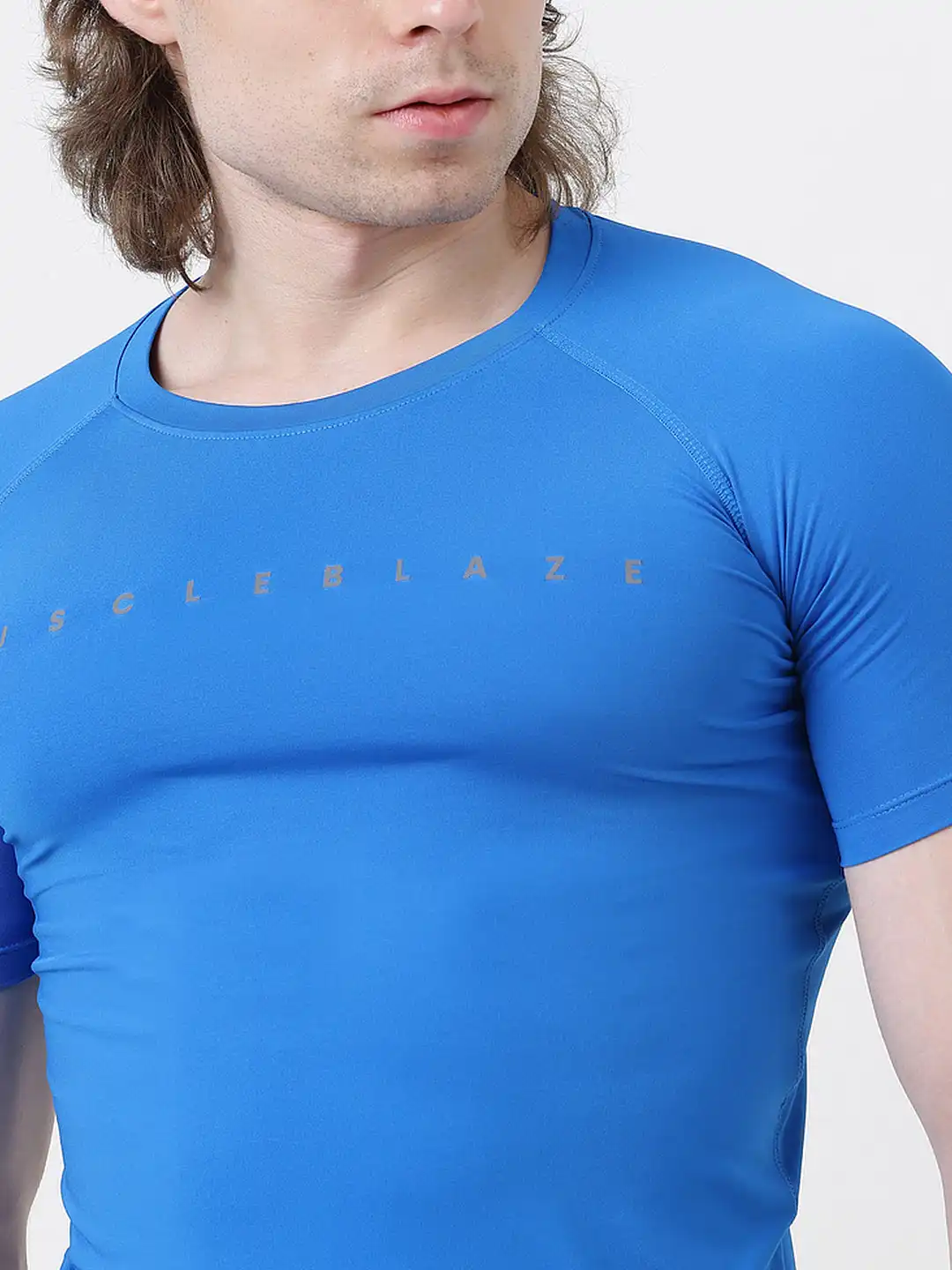 Buy MuscleBlaze Men Superman Blue Half Sleeve Compression T-Shirts