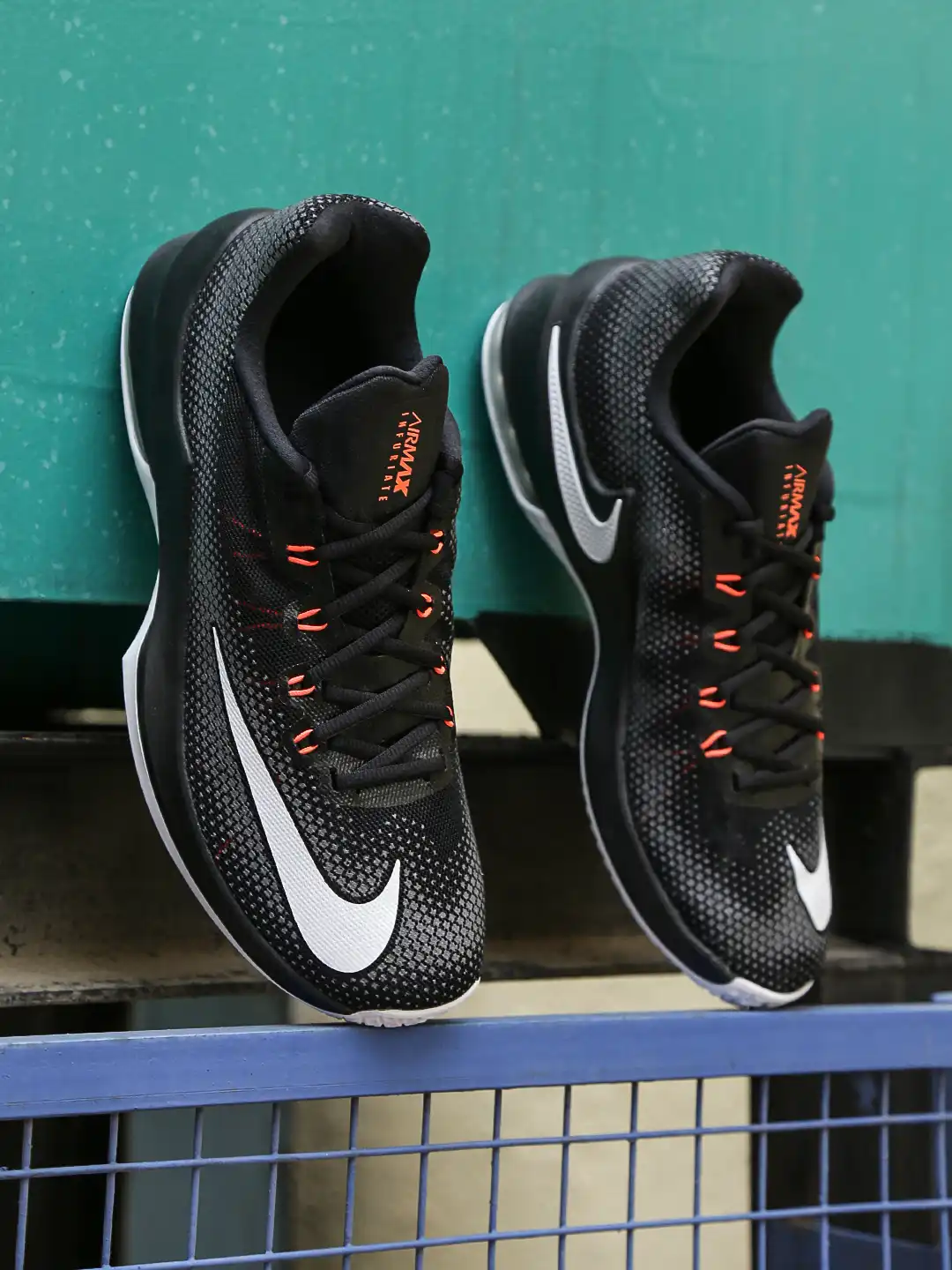 nike air max infuriate low black