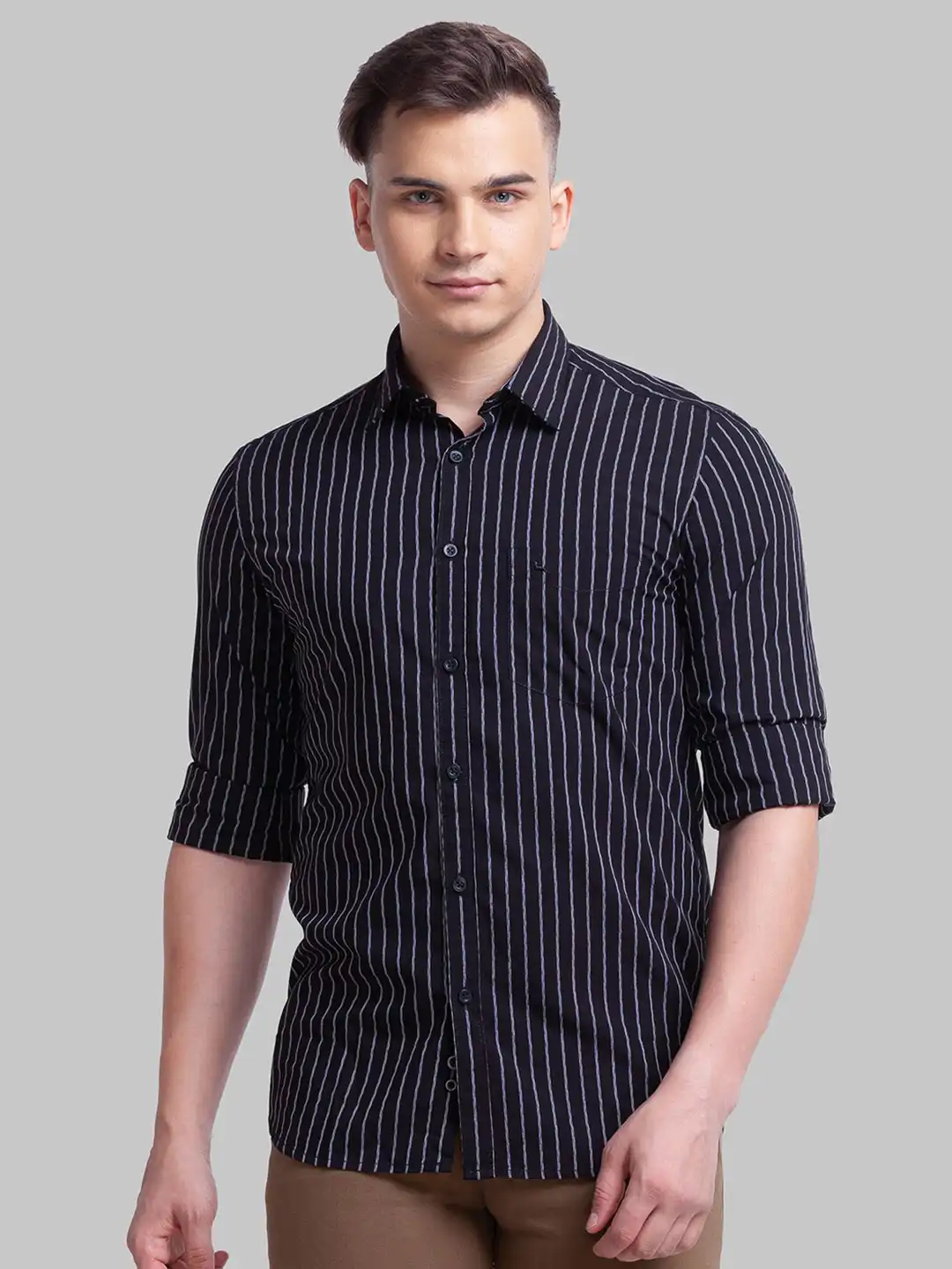 Buy Parx Men Slim Fit Vertical Striped Casual Shirt - Shirts for