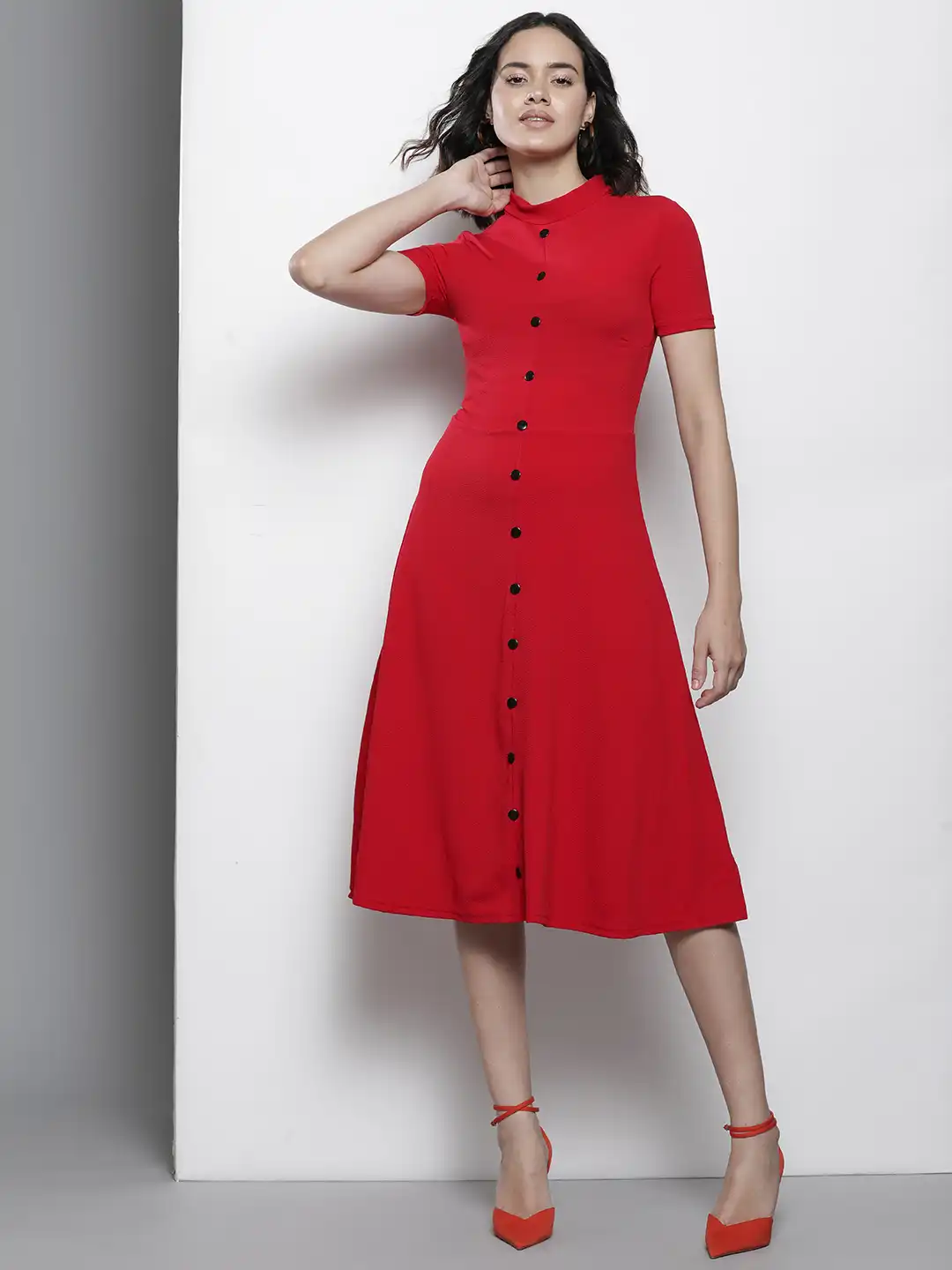 Buy Boohoo Button Detail A-Line Textured Midi Dress - Dresses for Women  22065196 | Myntra