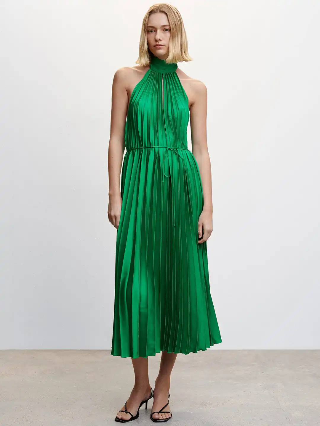 Buy MANGO Green Halter Neck Satin A-Line Midi Dress - Dresses for Women  23502778 | Myntra