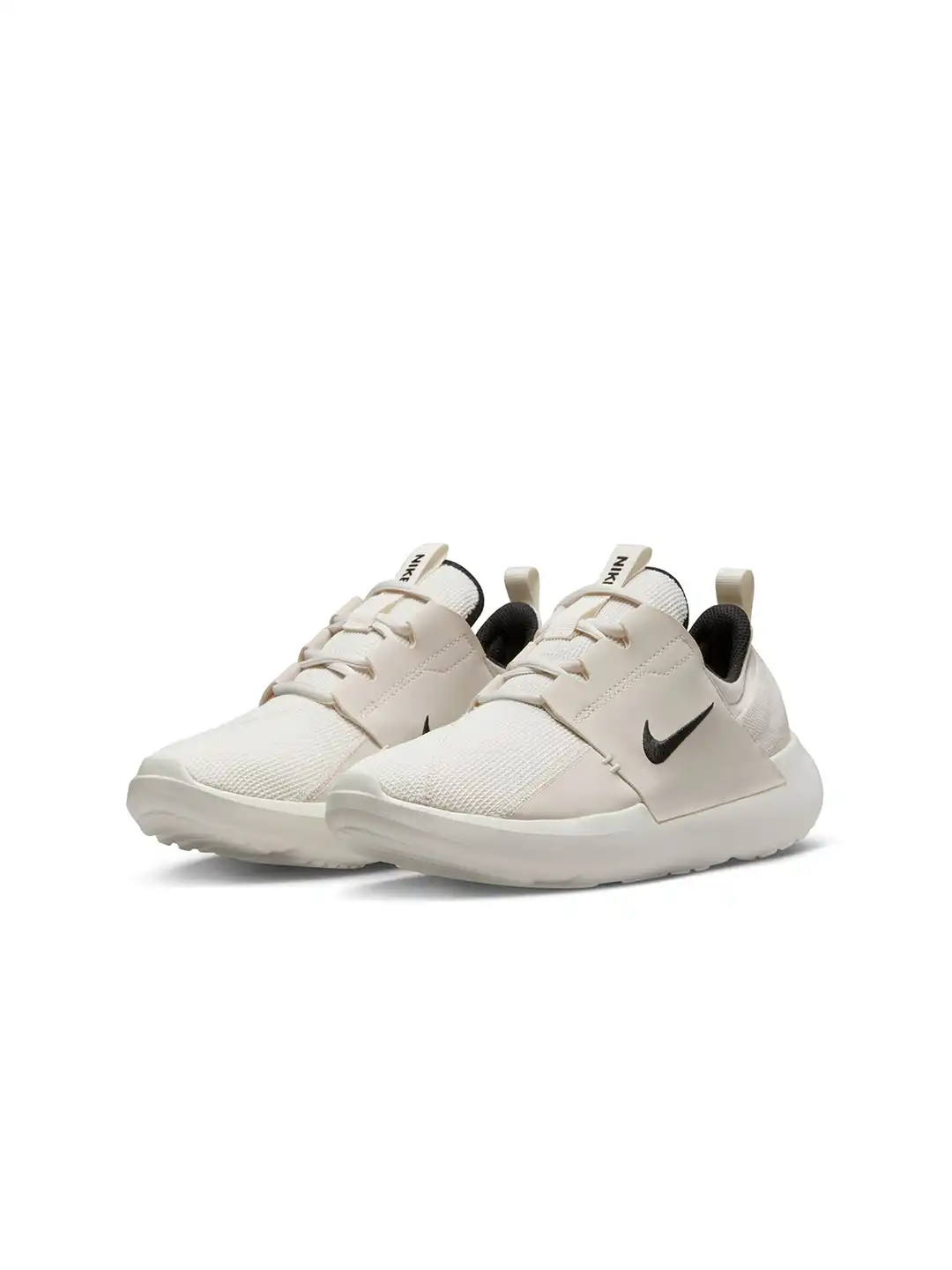 nike women's commuter shoes