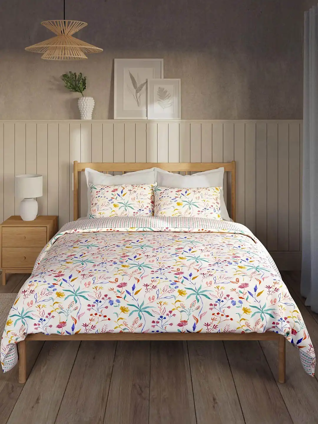 3-Piece Luxury Floral Printed Duvet Cover Set – Single/Double/King/Super King Sizes (Soft Polyester, Button Closure)