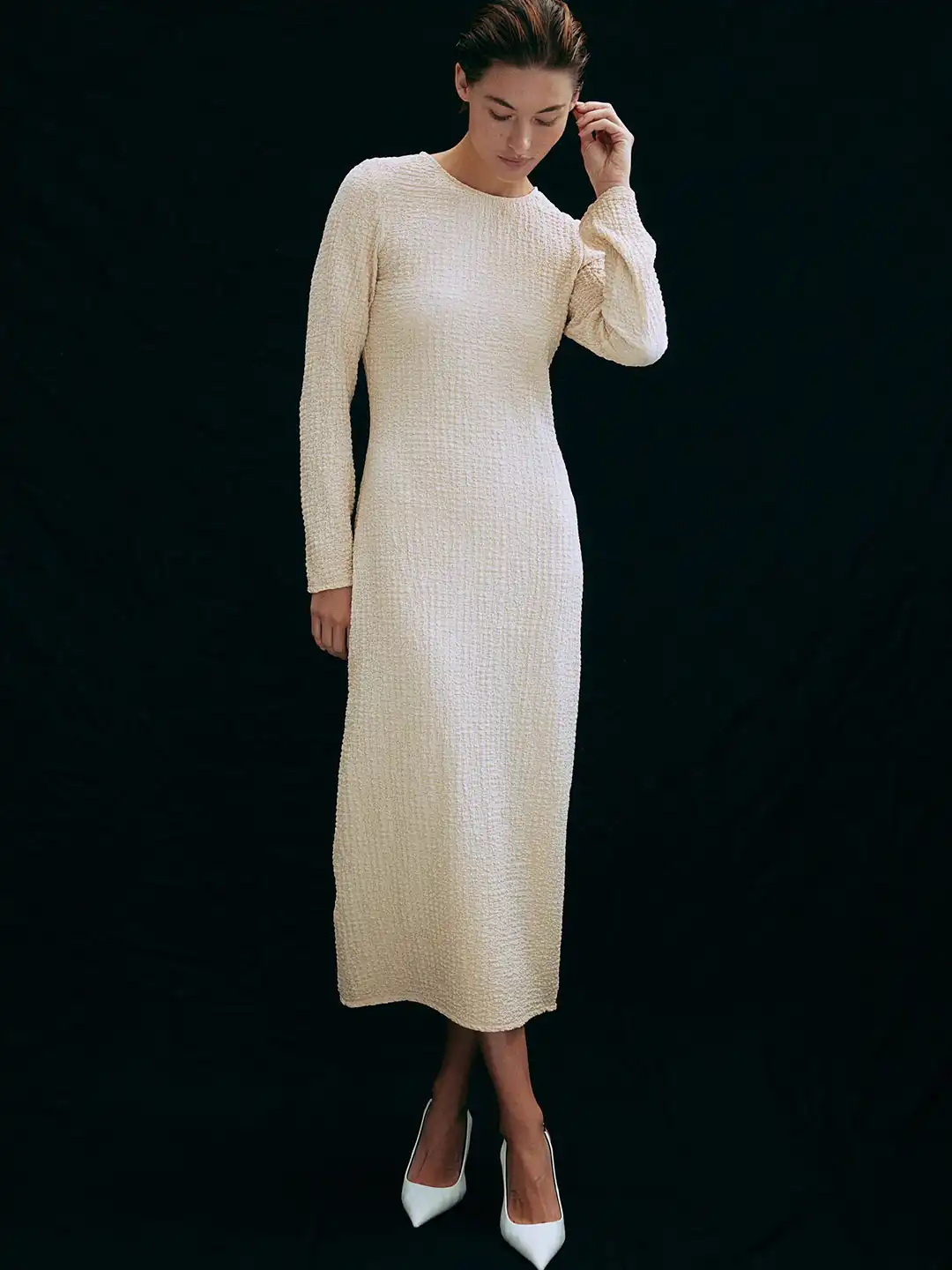 Buy H&M Textured Jersey Dress - Dresses for Women 25610046 | Myntra