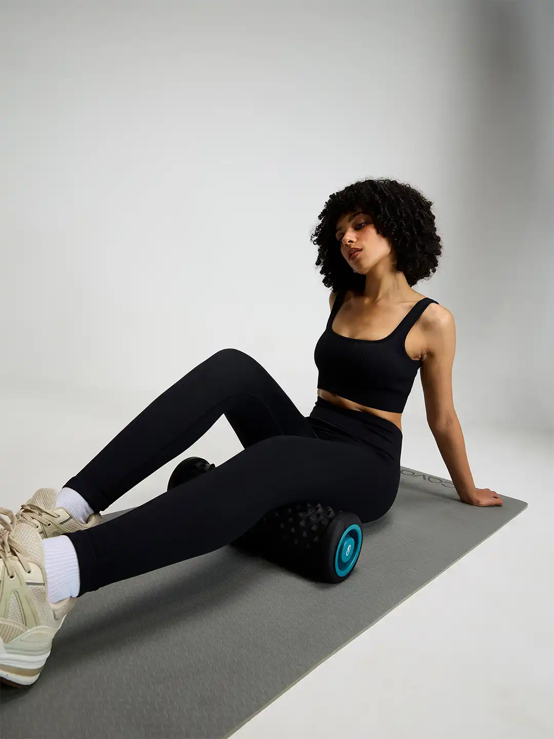 Buy Cava Raven Black Seamless Cinched Leggings - Tights for Women