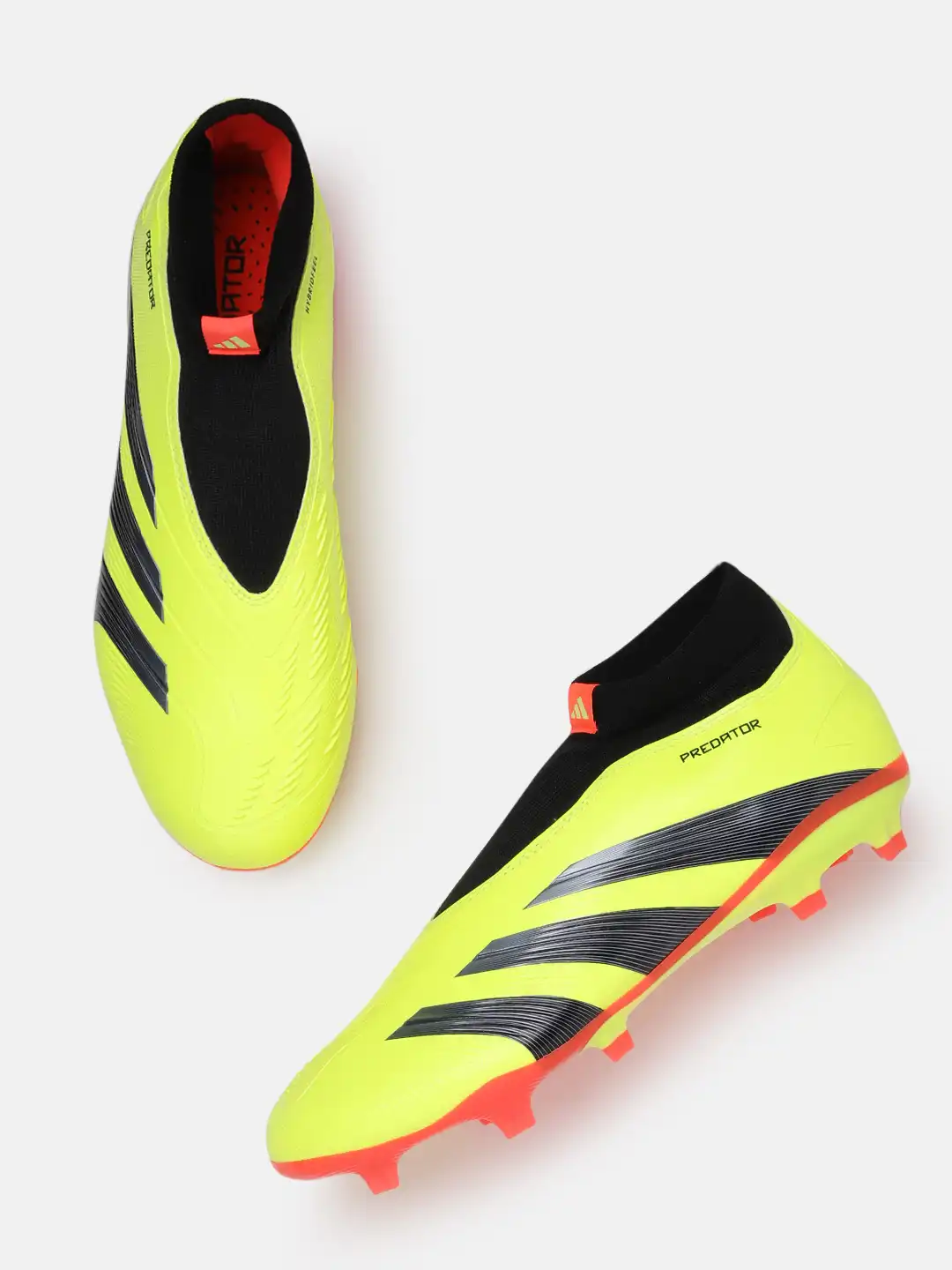 シューズ ADIDAS PREDATOR TOUCH LIGA Look at that soleplate on the predator touch, a mad combination of