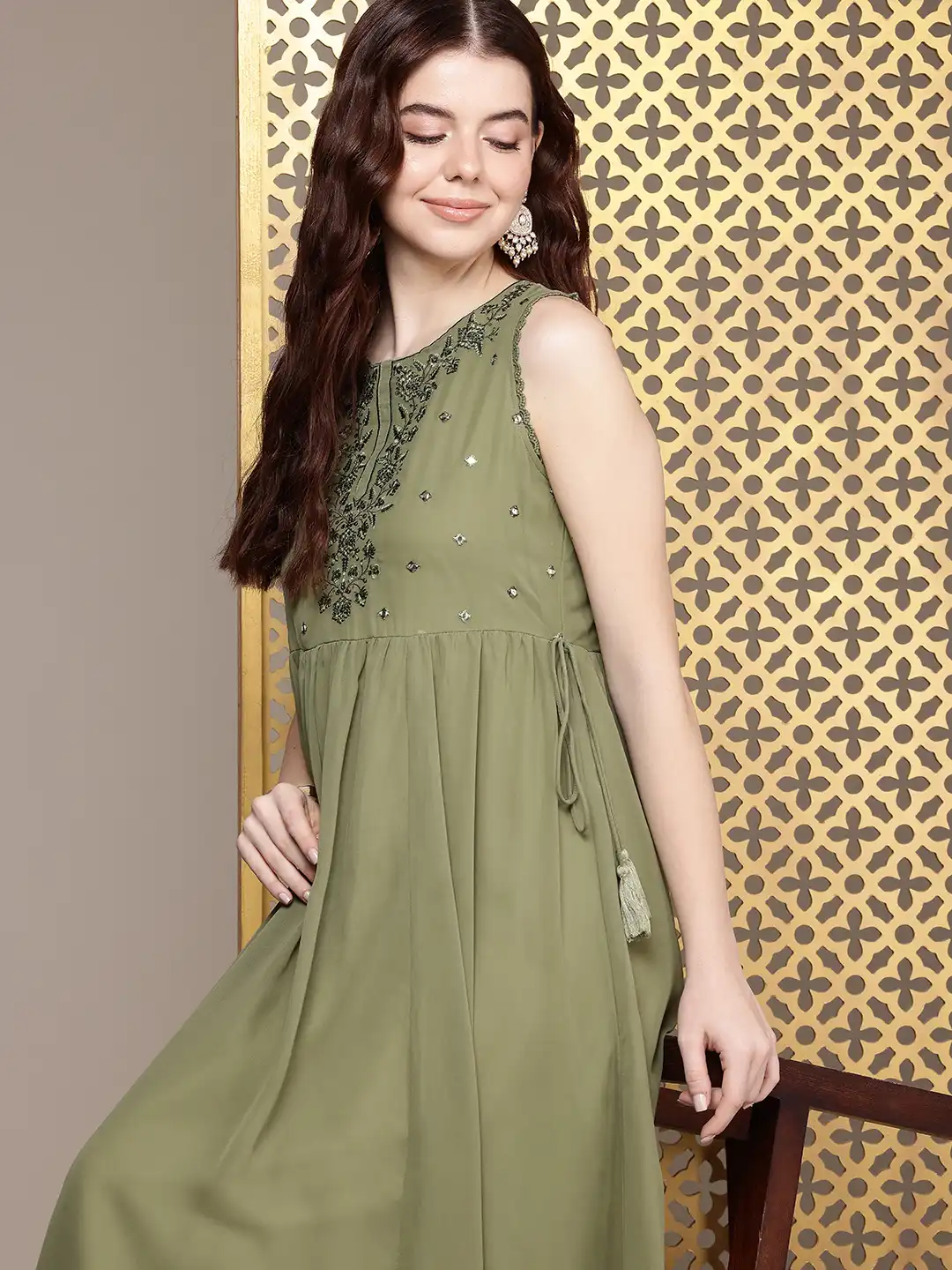 Buy House of Pataudi Floral Embroidered A-Line Midi Jashn Dress - Dresses  for Women 27047176