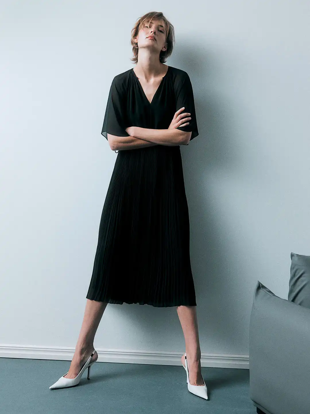h&m grey pleated dress H&M Brown Pleated Midi Dress, Large L (12-14)