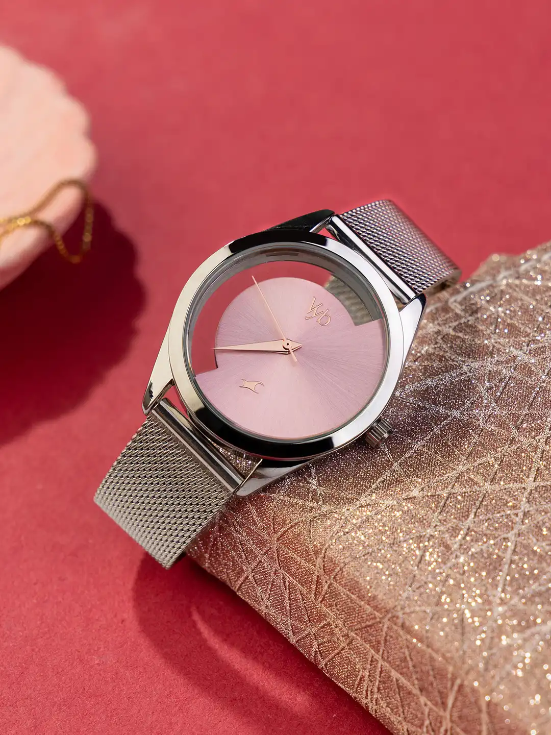 Buy Fastrack Vyb Runway Quartz Analog With Pink Dial Watch For