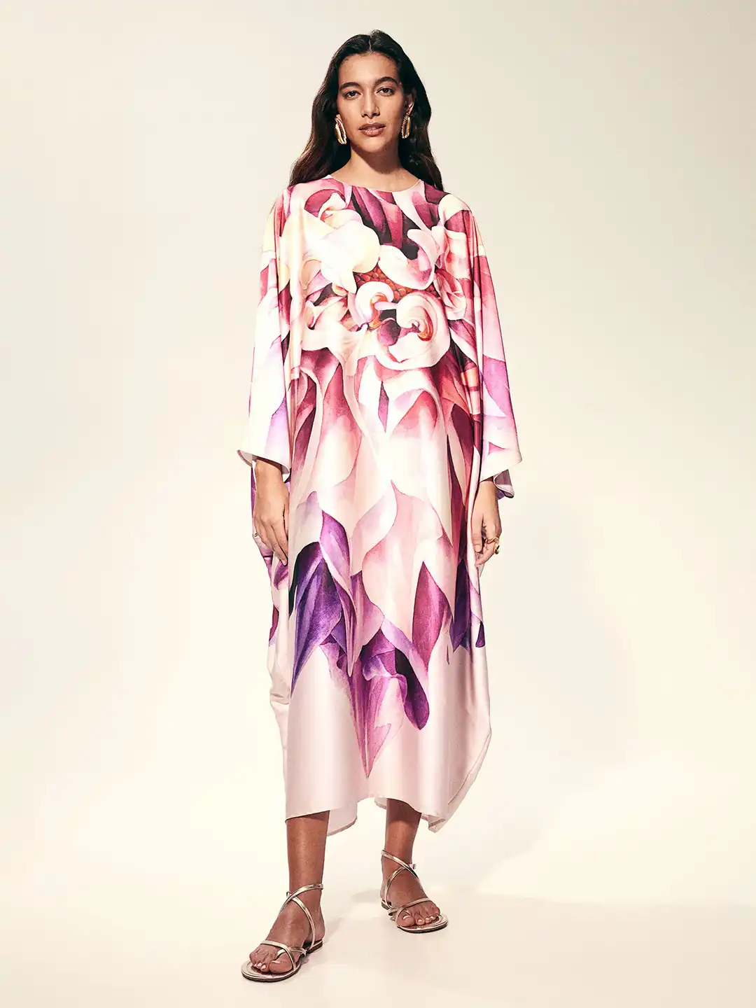h&m pink kaftan dress A pink glitter kaftan, because why not