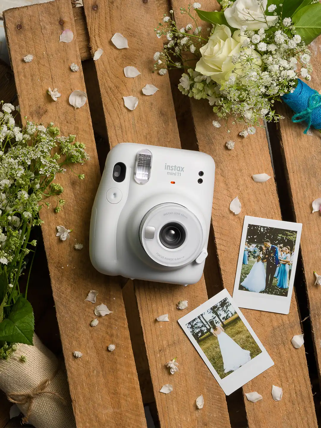 Buy Fujifilm Ice White Instax Mini 11 Instant Camera - Cameras for