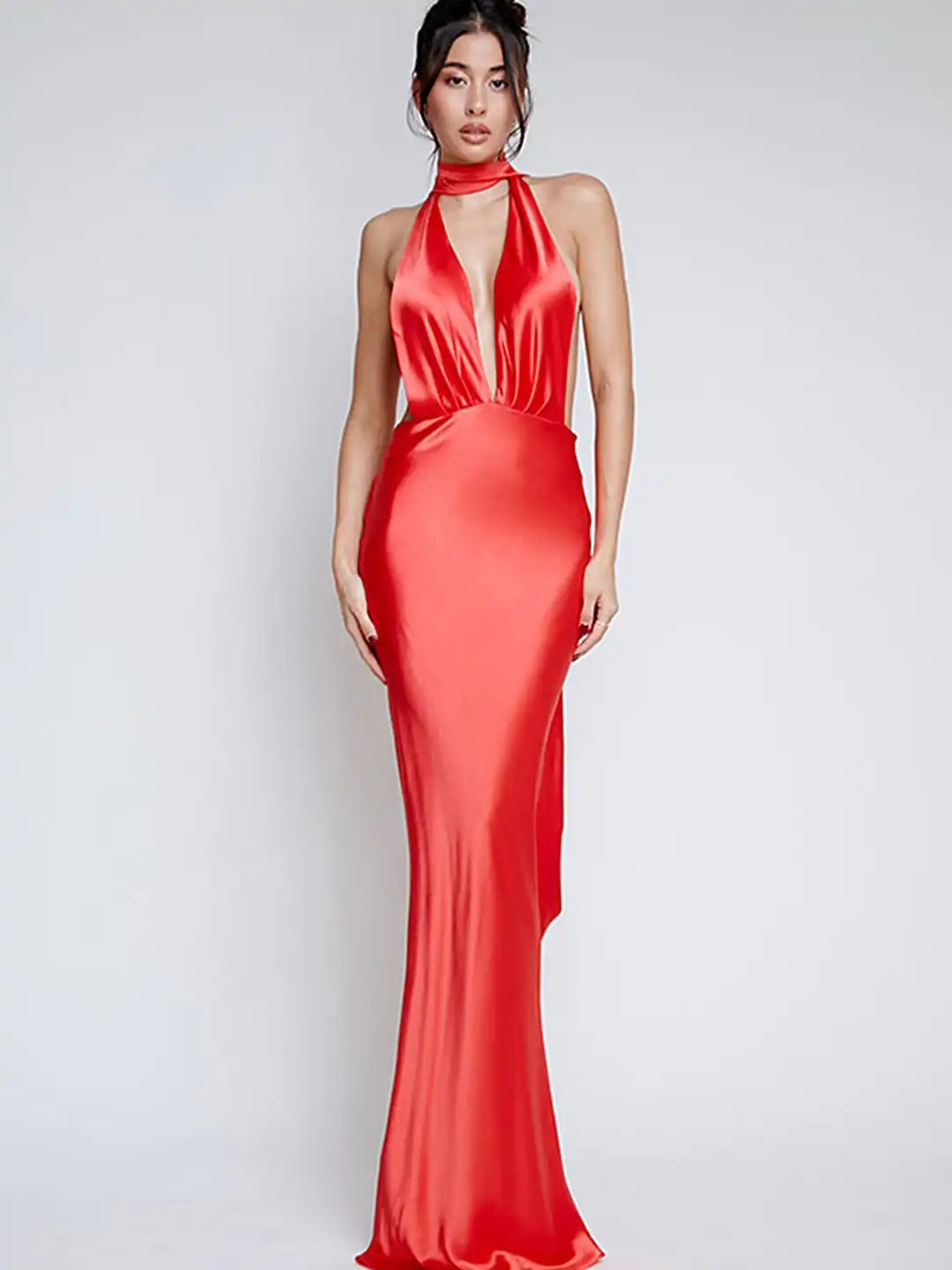Buy LULU & SKY Halter Neck Plunge Backless Maxi Sheath Dress - Dresses for Women 28490670 | Myntra Buy LULU & SKY Halter Neck Plunge Backless Maxi Sheath Dress - Dresses for Women 28490670 | Myntra