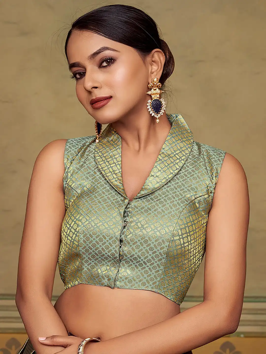 【さくら】MAKUSA slide collar blouse Buy Vardha Brocade Collar Neck Padded Saree Blouse - Saree Blouse